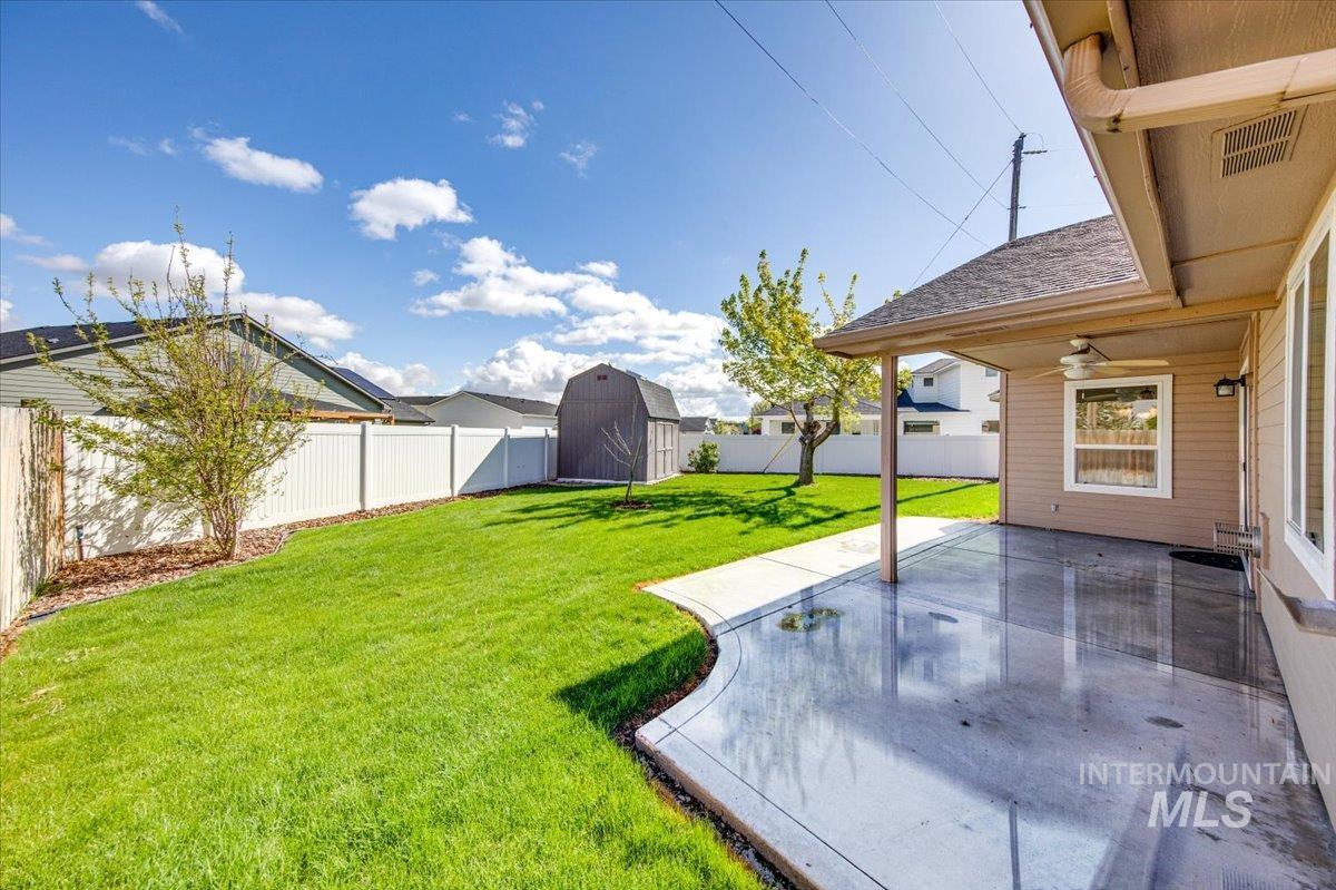 80 S Blue Bonnet Way, Nampa, Idaho 83687, 3 Bedrooms, 3 Bathrooms, Residential For Sale, Price $429,900, 98982668