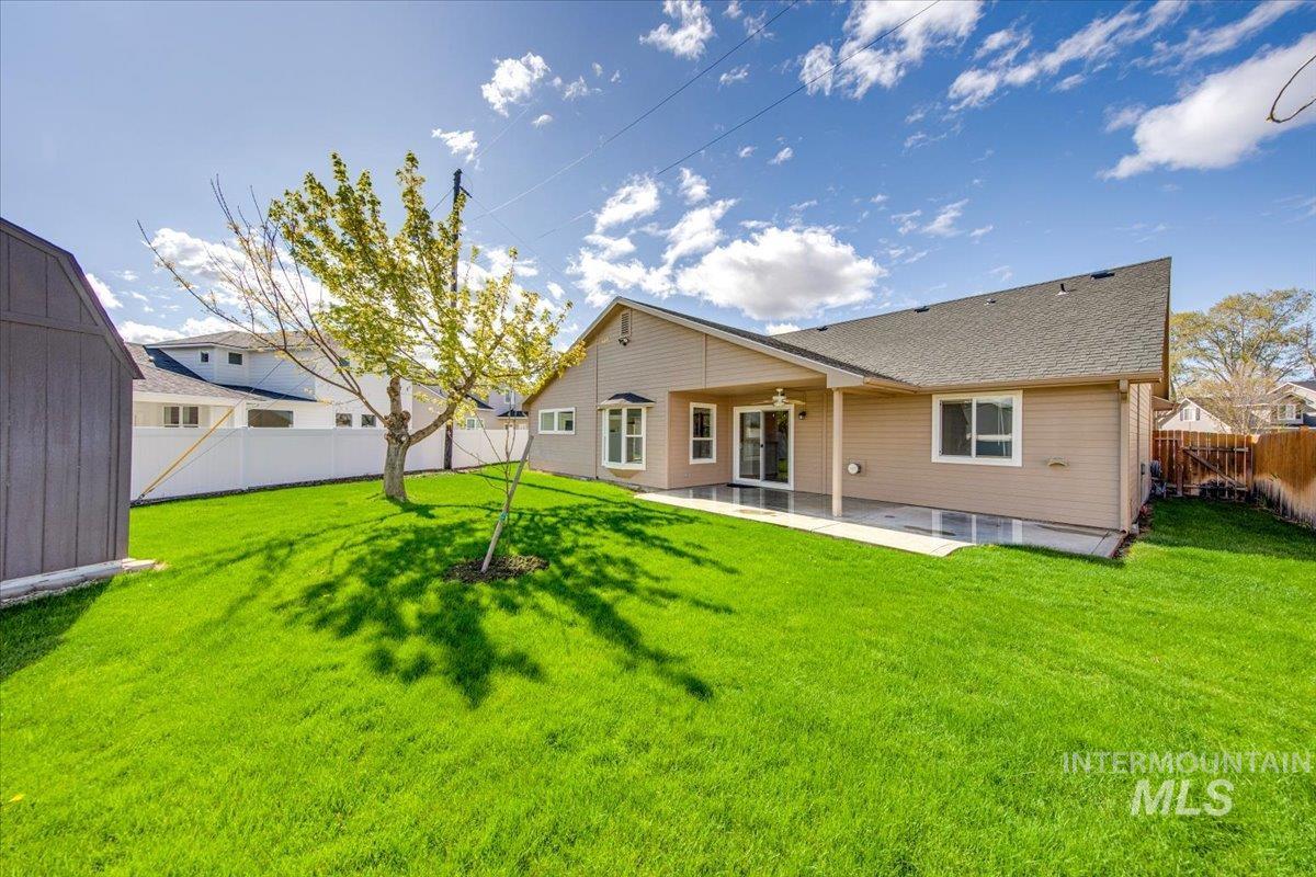 80 S Blue Bonnet Way, Nampa, Idaho 83687, 3 Bedrooms, 3 Bathrooms, Residential For Sale, Price $429,900, 98982668