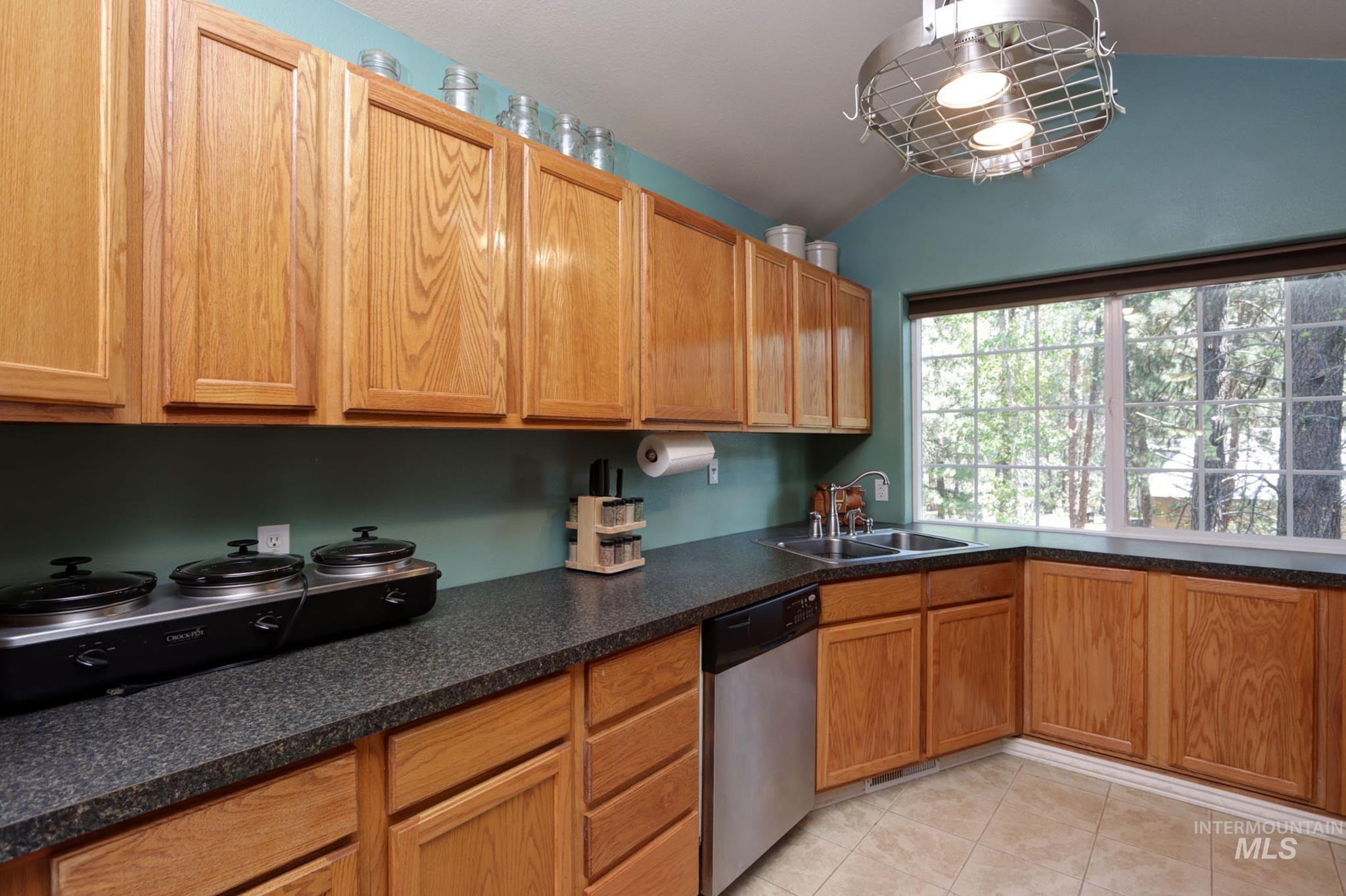 12 Larch Circle, Idaho City, Idaho 83631, 4 Bedrooms, 3 Bathrooms, Residential For Sale, Price $850,000, 98982669