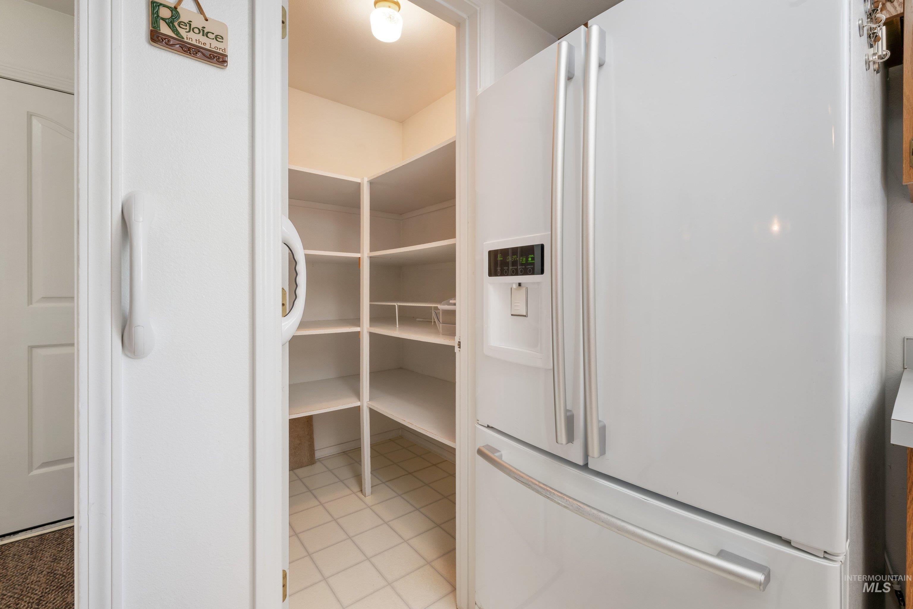 4861 S Ambush Avenue, Boise, Idaho 83709, 3 Bedrooms, 2 Bathrooms, Residential For Sale, Price $399,900, 98982670