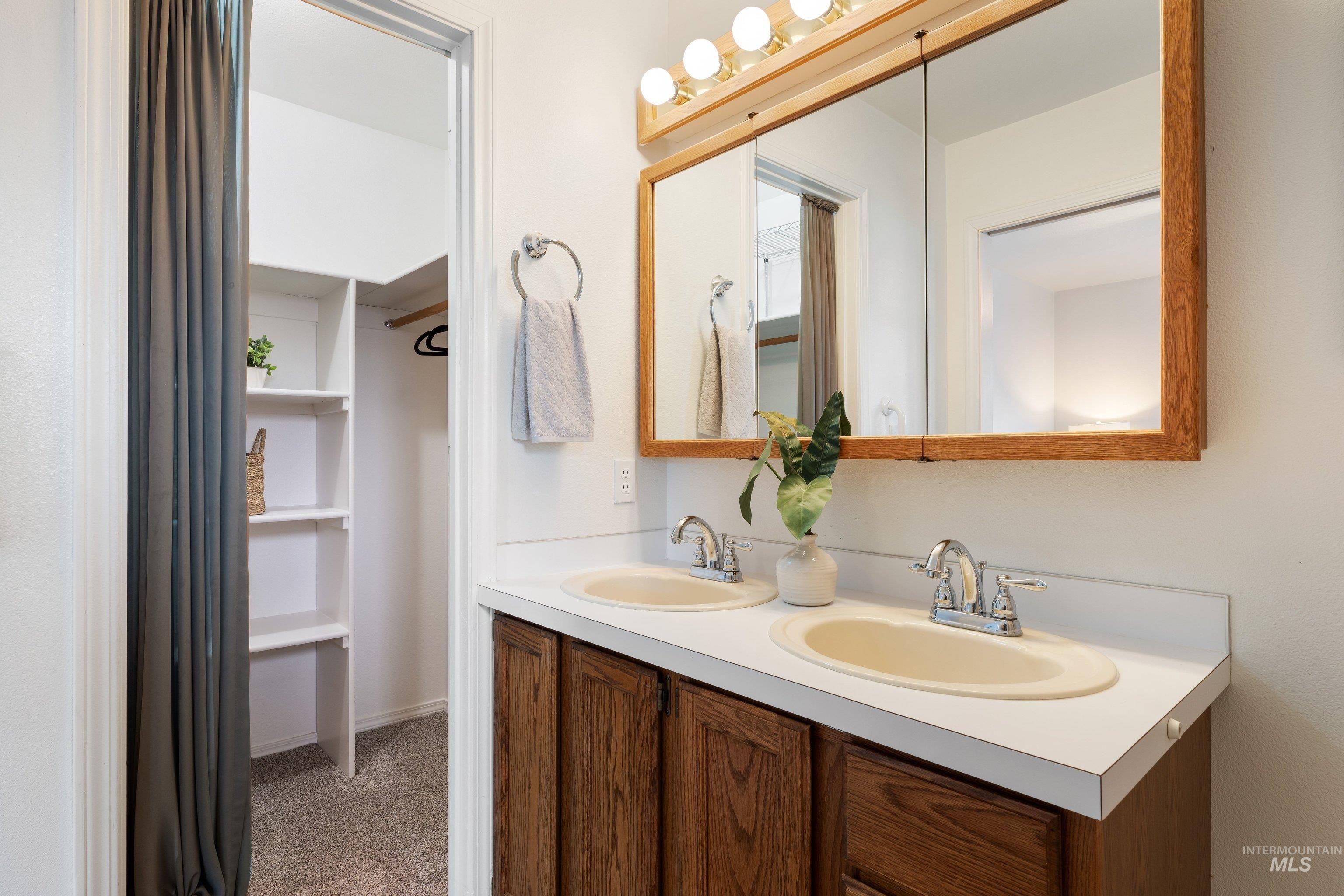 4861 S Ambush Avenue, Boise, Idaho 83709, 3 Bedrooms, 2 Bathrooms, Residential For Sale, Price $399,900, 98982670