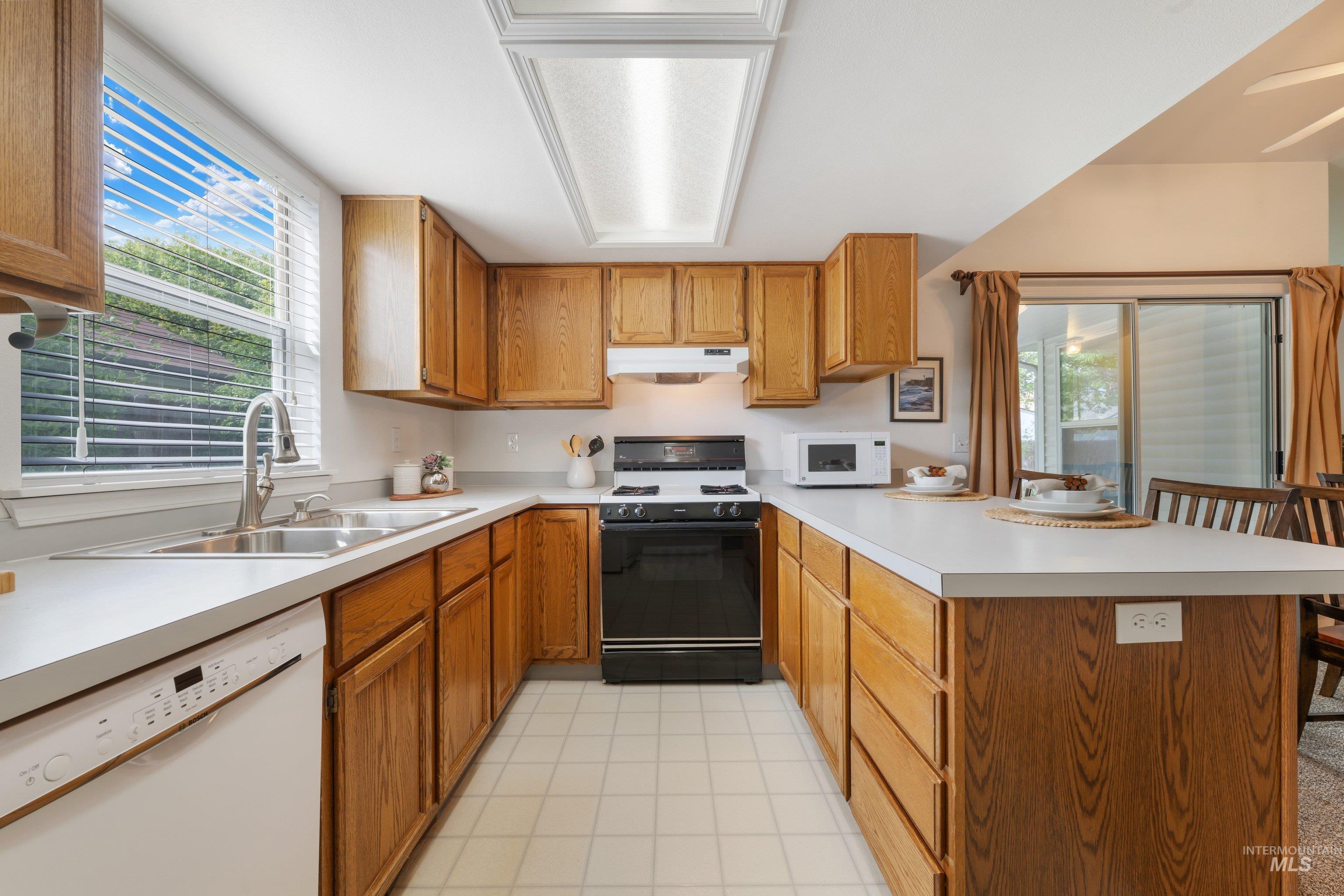 4861 S Ambush Avenue, Boise, Idaho 83709, 3 Bedrooms, 2 Bathrooms, Residential For Sale, Price $399,900, 98982670