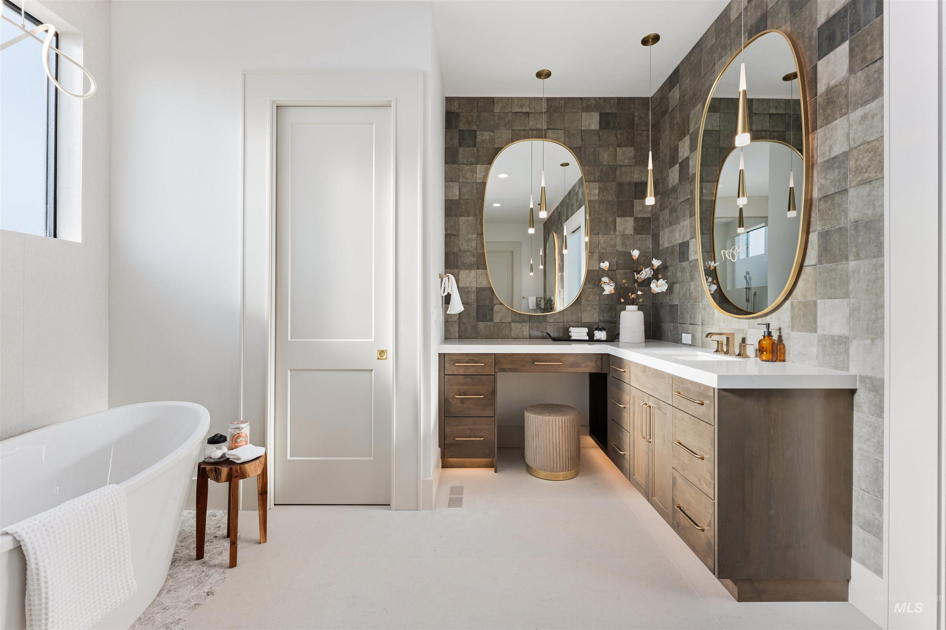 5036 W Braveheart St, Eagle, Idaho 83616, 3 Bedrooms, 3.5 Bathrooms, Residential For Sale, Price $2,125,000, 98982672