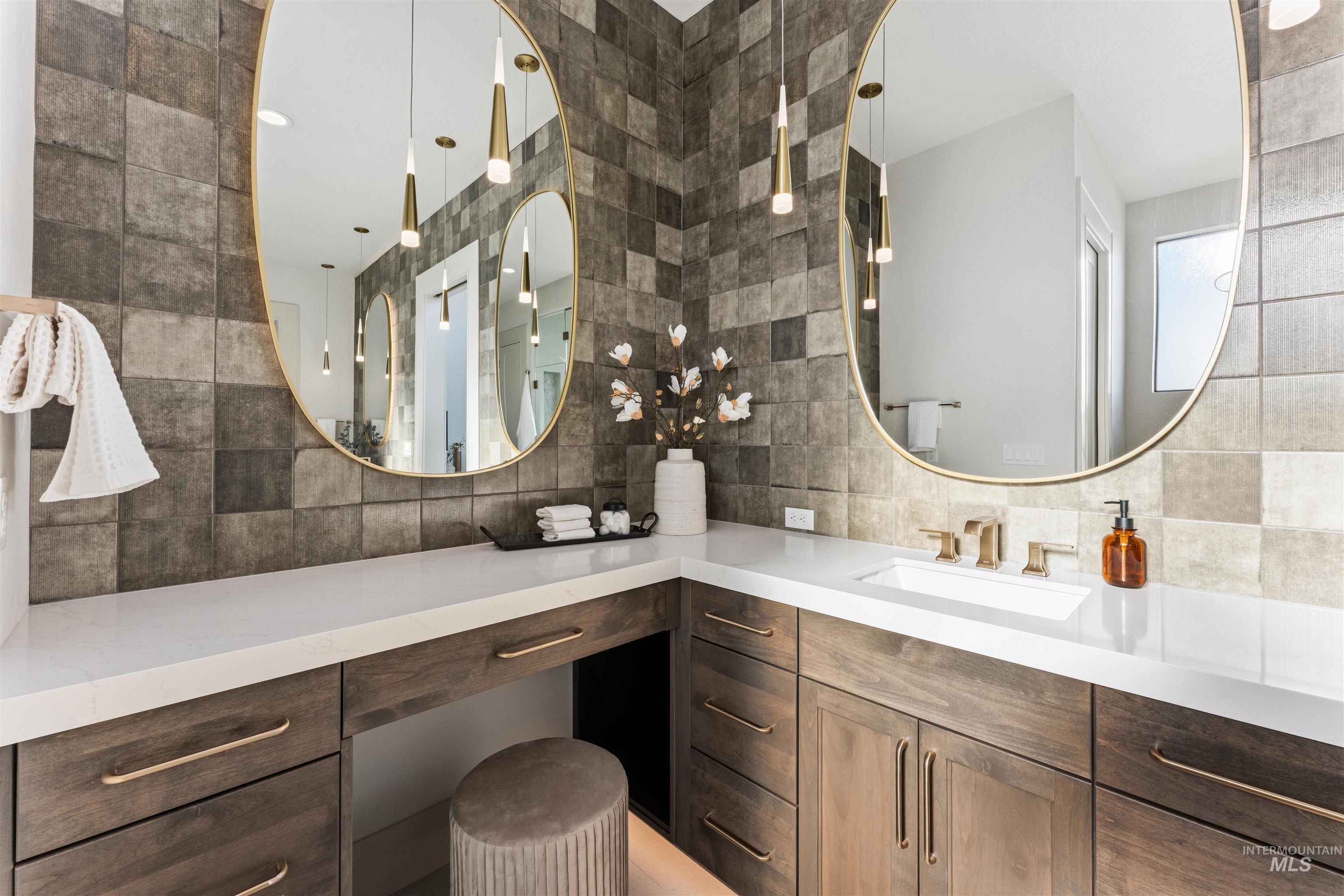 5036 W Braveheart St, Eagle, Idaho 83616, 3 Bedrooms, 3.5 Bathrooms, Residential For Sale, Price $2,125,000, 98982672