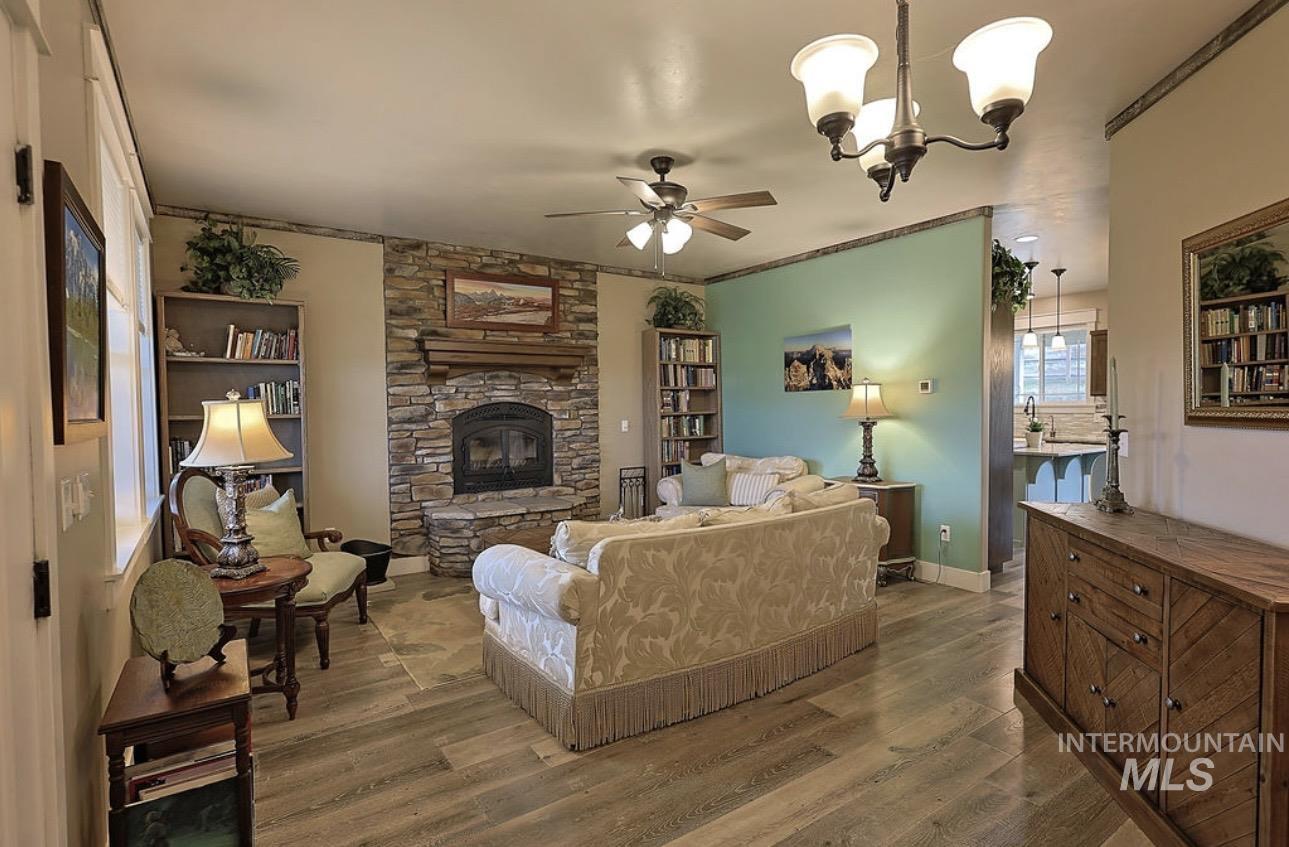 4517 Snake River Mesa Road, Buhl, Idaho 83316, 4 Bedrooms, 3 Bathrooms, Residential For Sale, Price $560,000, 98982673