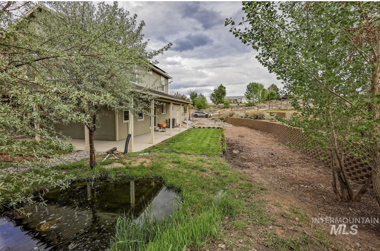 4517 Snake River Mesa Road, Buhl, Idaho 83316, 4 Bedrooms, 3 Bathrooms, Residential For Sale, Price $560,000, 98982673