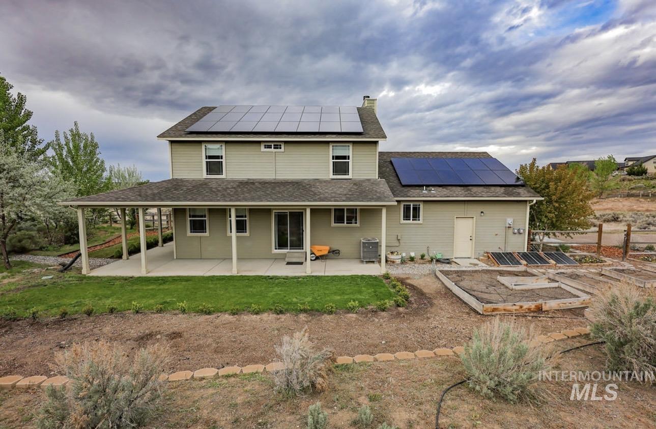 4517 Snake River Mesa Road, Buhl, Idaho 83316, 4 Bedrooms, 3 Bathrooms, Residential For Sale, Price $560,000, 98982673