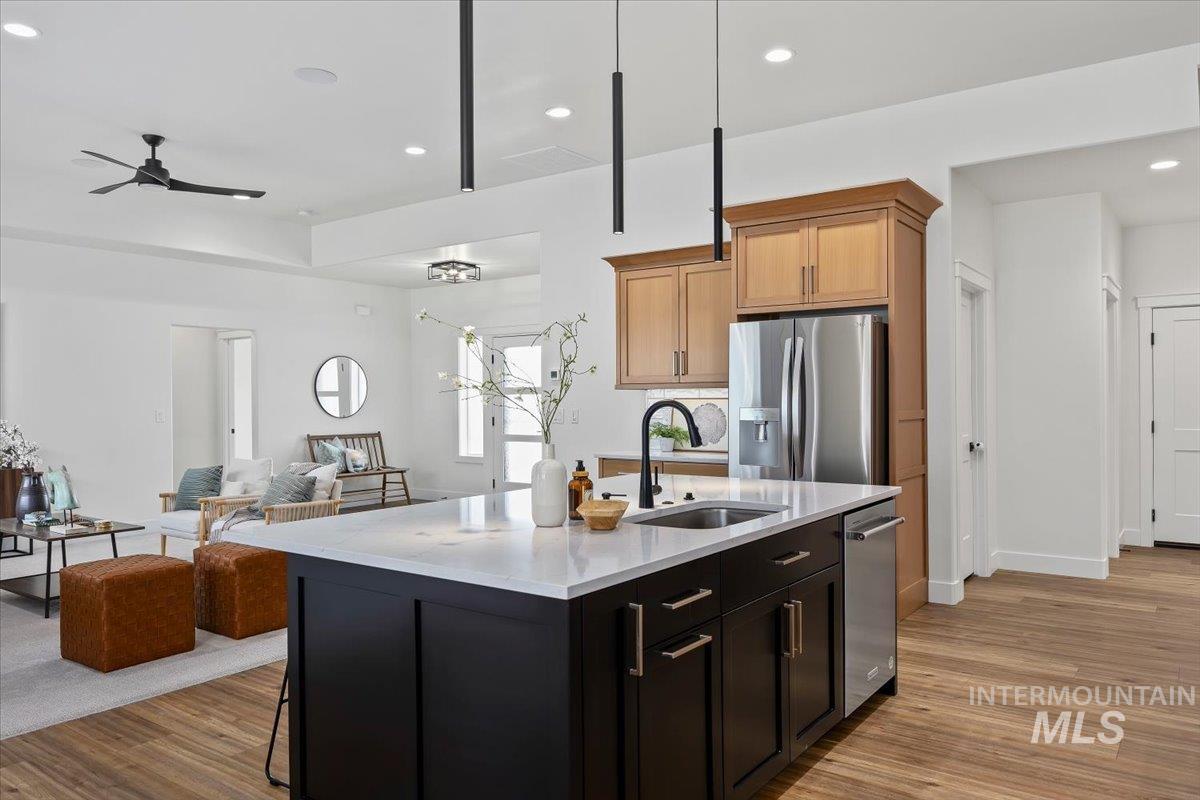 924 Trapper Peak, Kimberly, Idaho 83341, 3 Bedrooms, 2 Bathrooms, Residential For Sale, Price $469,000, 98982676