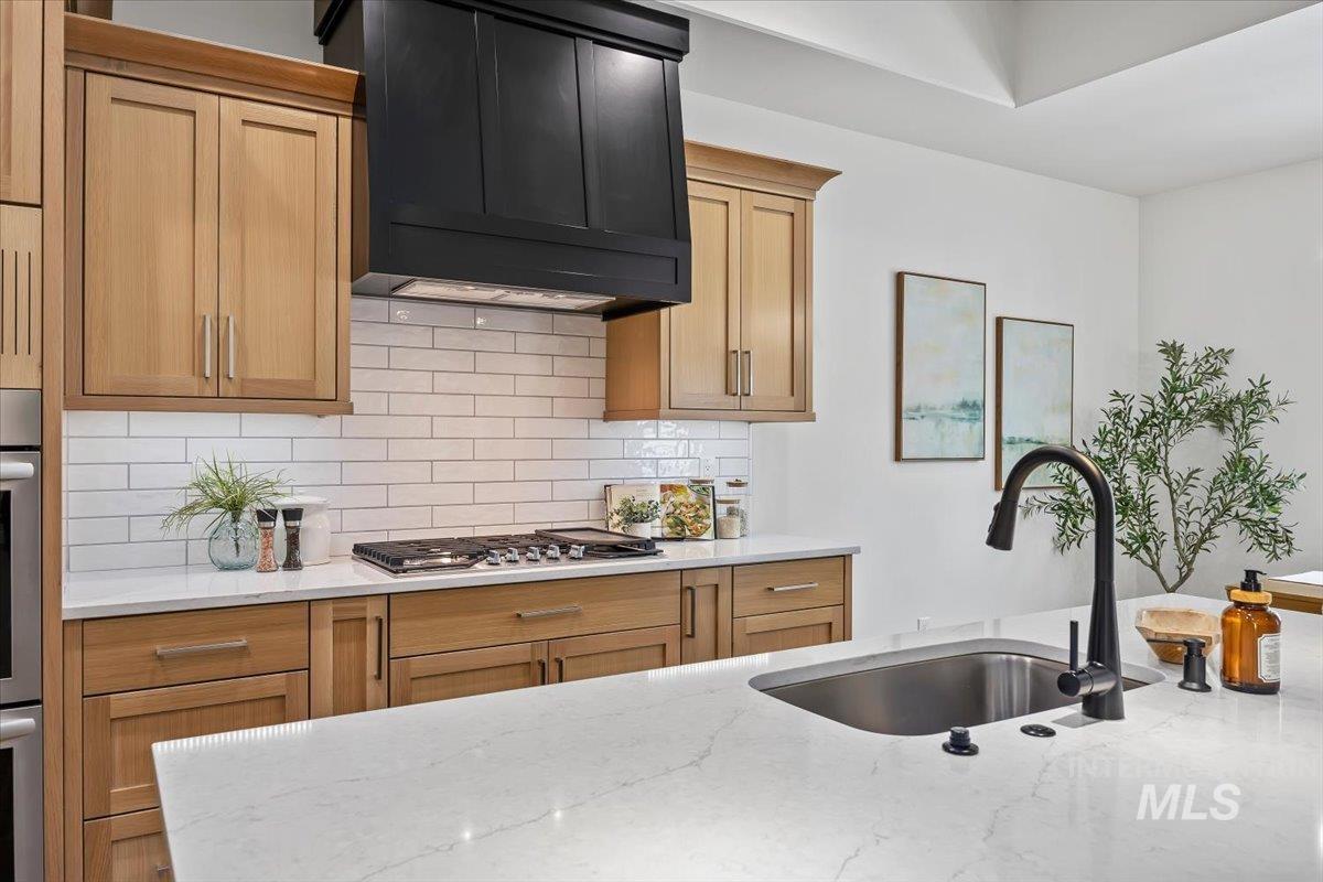 924 Trapper Peak, Kimberly, Idaho 83341, 3 Bedrooms, 2 Bathrooms, Residential For Sale, Price $469,000, 98982676