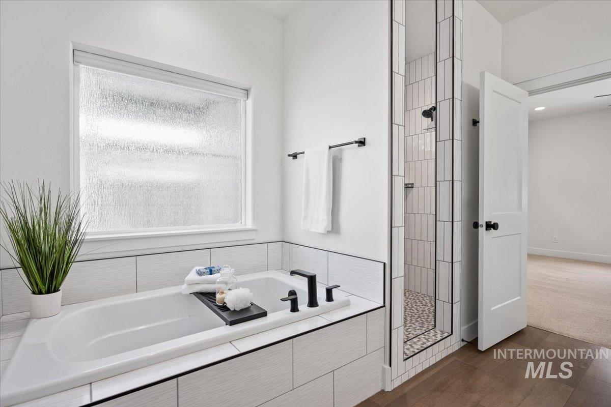 924 Trapper Peak, Kimberly, Idaho 83341, 3 Bedrooms, 2 Bathrooms, Residential For Sale, Price $469,000, 98982676