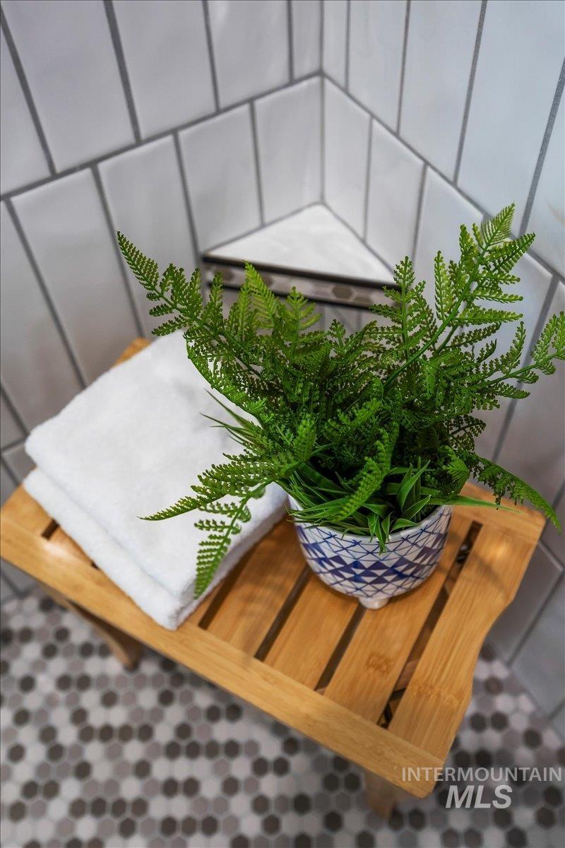 924 Trapper Peak, Kimberly, Idaho 83341, 3 Bedrooms, 2 Bathrooms, Residential For Sale, Price $469,000, 98982676