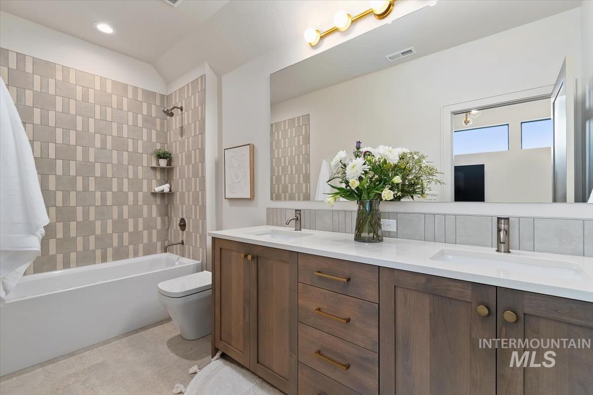 2642 N Palaestra Ave, Eagle, Idaho 83616, 4 Bedrooms, 3 Bathrooms, Residential For Sale, Price $1,249,900, 98982678