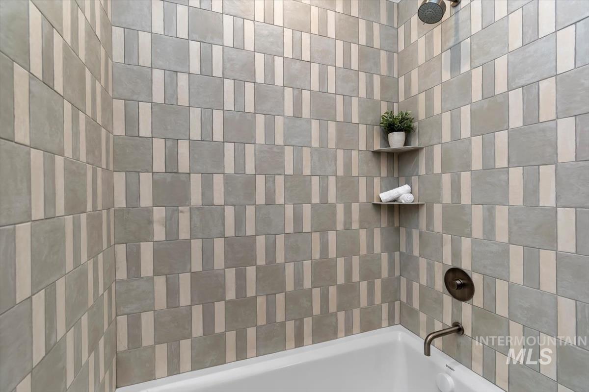 2642 N Palaestra Ave, Eagle, Idaho 83616, 4 Bedrooms, 3 Bathrooms, Residential For Sale, Price $1,249,900, 98982678