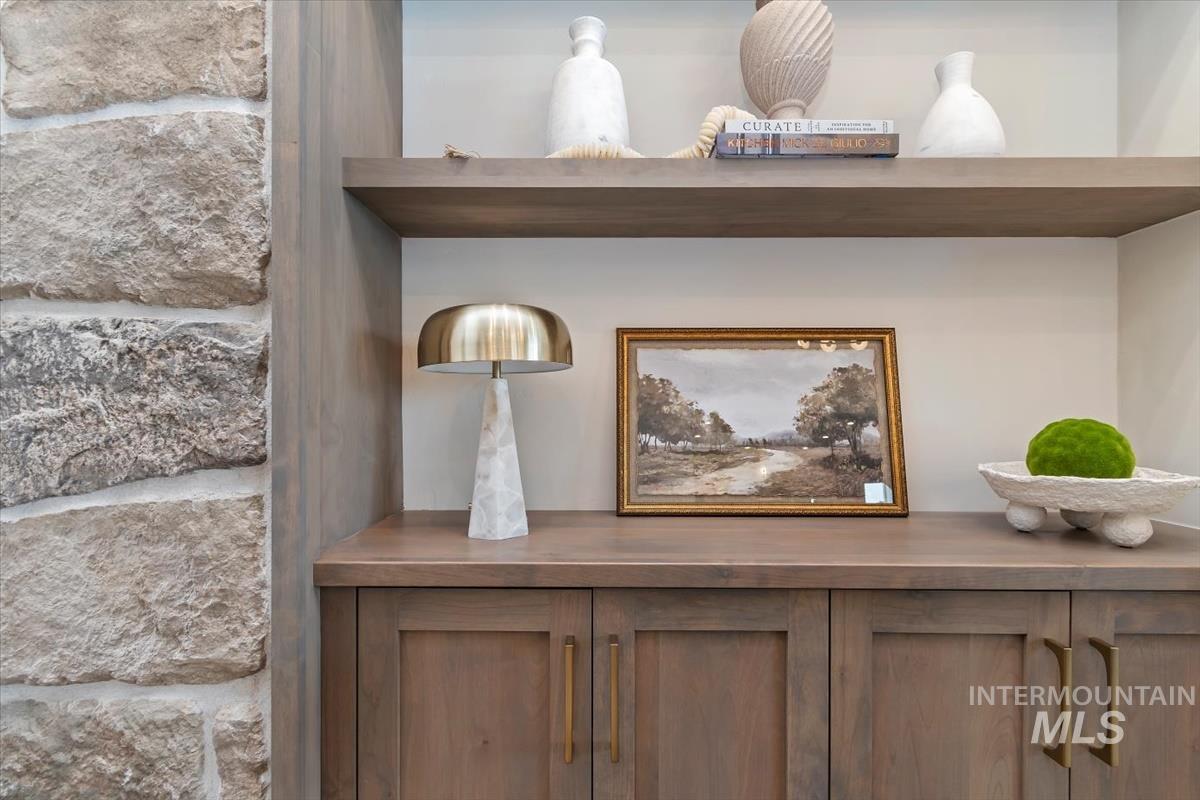 2642 N Palaestra Ave, Eagle, Idaho 83616, 4 Bedrooms, 3 Bathrooms, Residential For Sale, Price $1,249,900, 98982678