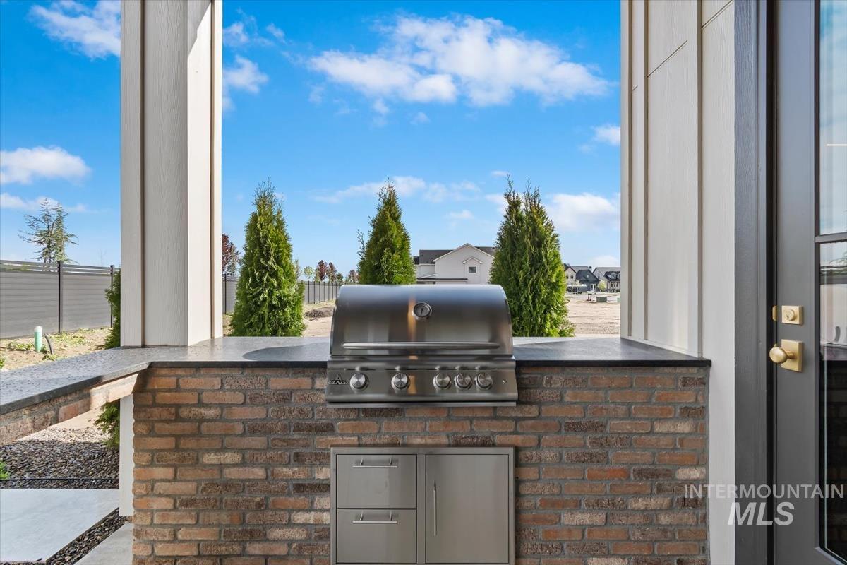 2642 N Palaestra Ave, Eagle, Idaho 83616, 4 Bedrooms, 3 Bathrooms, Residential For Sale, Price $1,249,900, 98982678