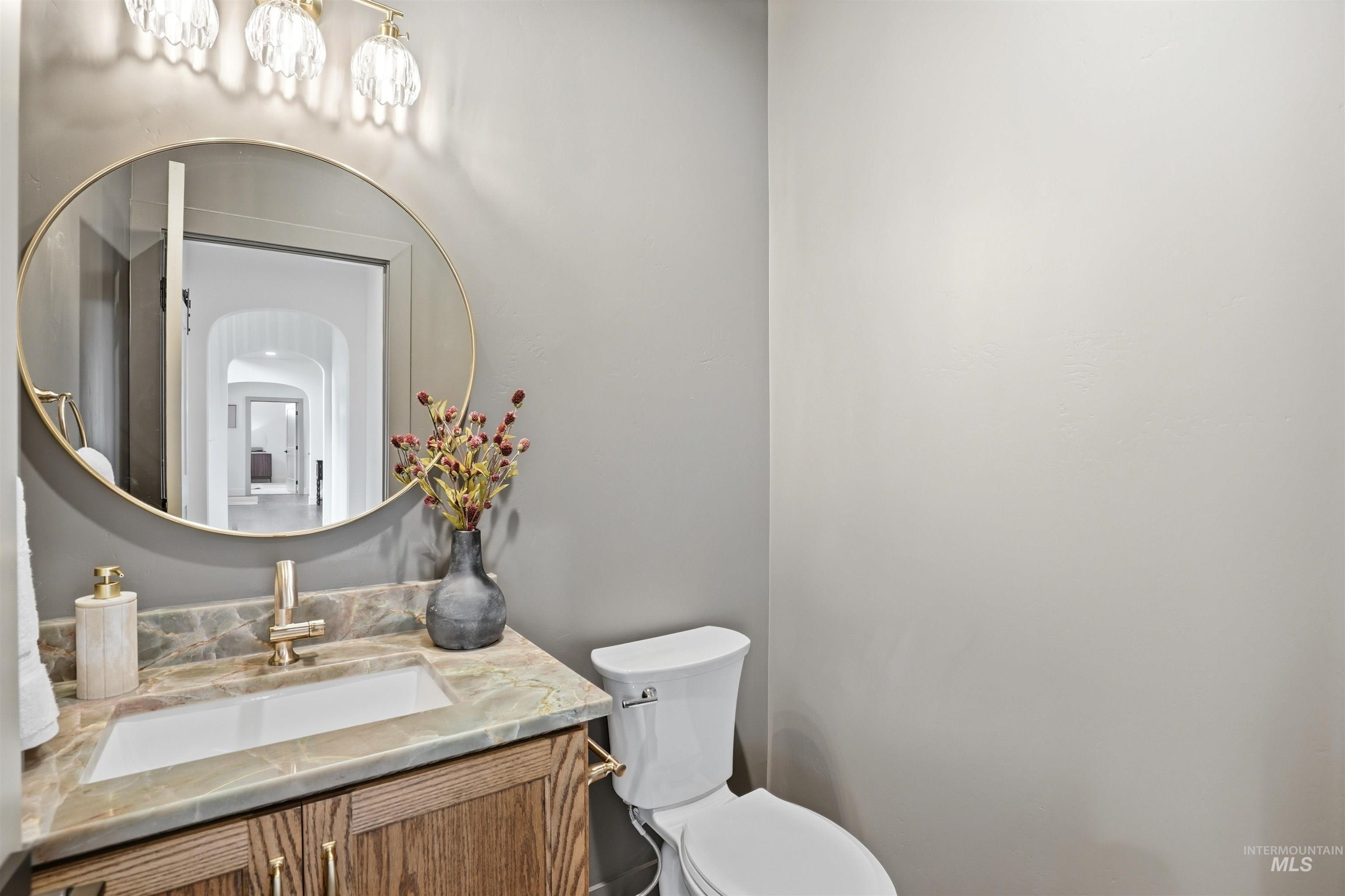 661 Full Moon Way, Twin Falls, Idaho 83301-8450, 4 Bedrooms, 2.5 Bathrooms, Residential For Sale, Price $730,000, 98982680