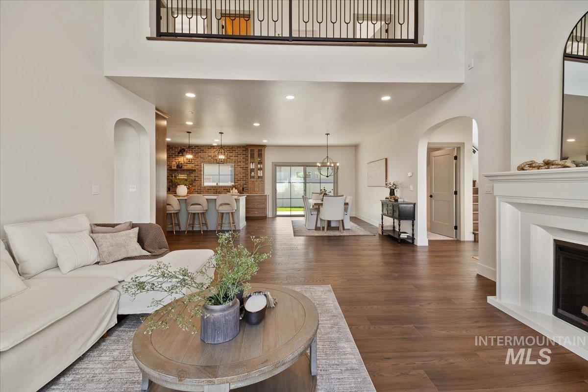 661 Full Moon Way, Twin Falls, Idaho 83301, 4 Bedrooms, 2.5 Bathrooms, Residential For Sale, Price $699,000,MLS 98982680