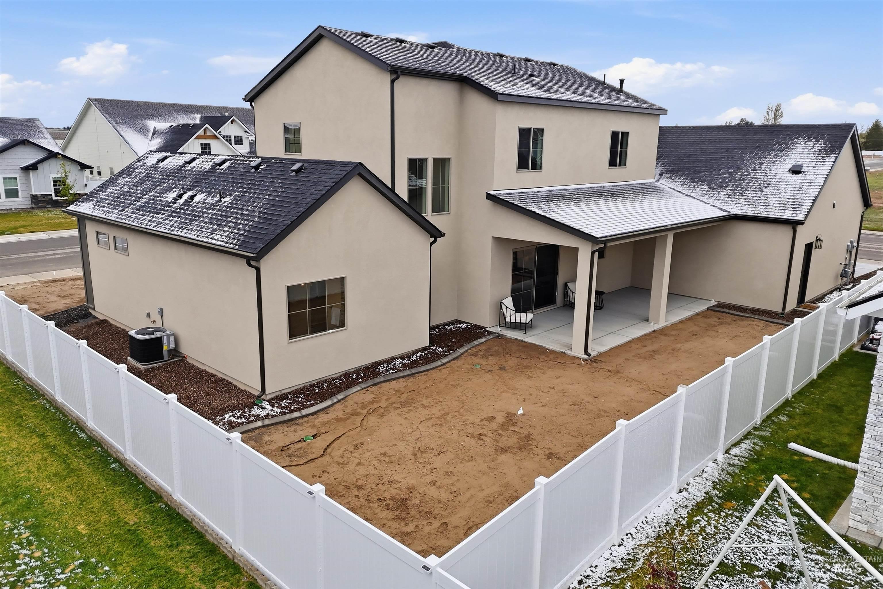 661 Full Moon Way, Twin Falls, Idaho 83301-8450, 4 Bedrooms, 2.5 Bathrooms, Residential For Sale, Price $730,000, 98982680