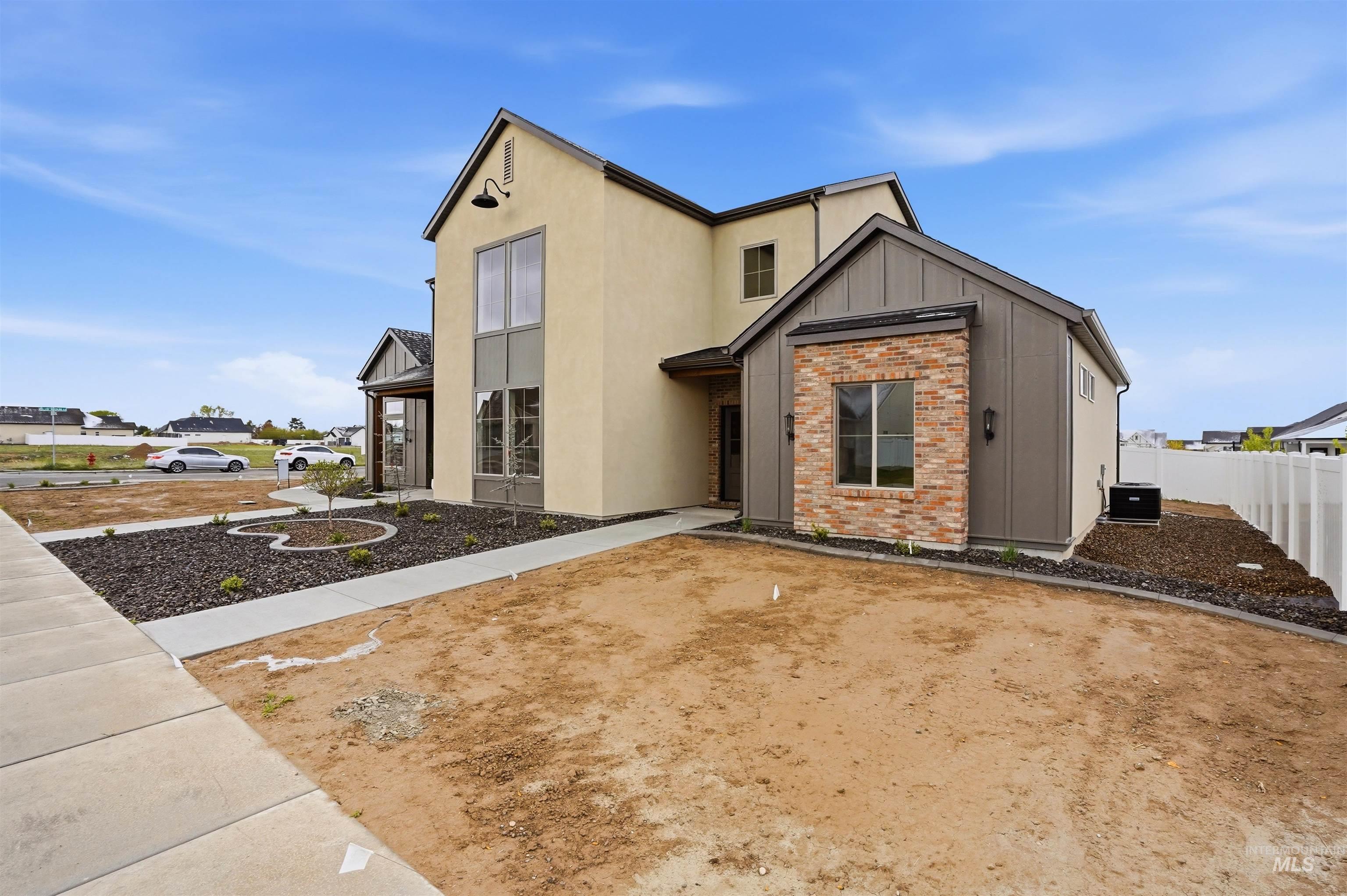 661 Full Moon Way, Twin Falls, Idaho 83301-8450, 4 Bedrooms, 2.5 Bathrooms, Residential For Sale, Price $730,000, 98982680