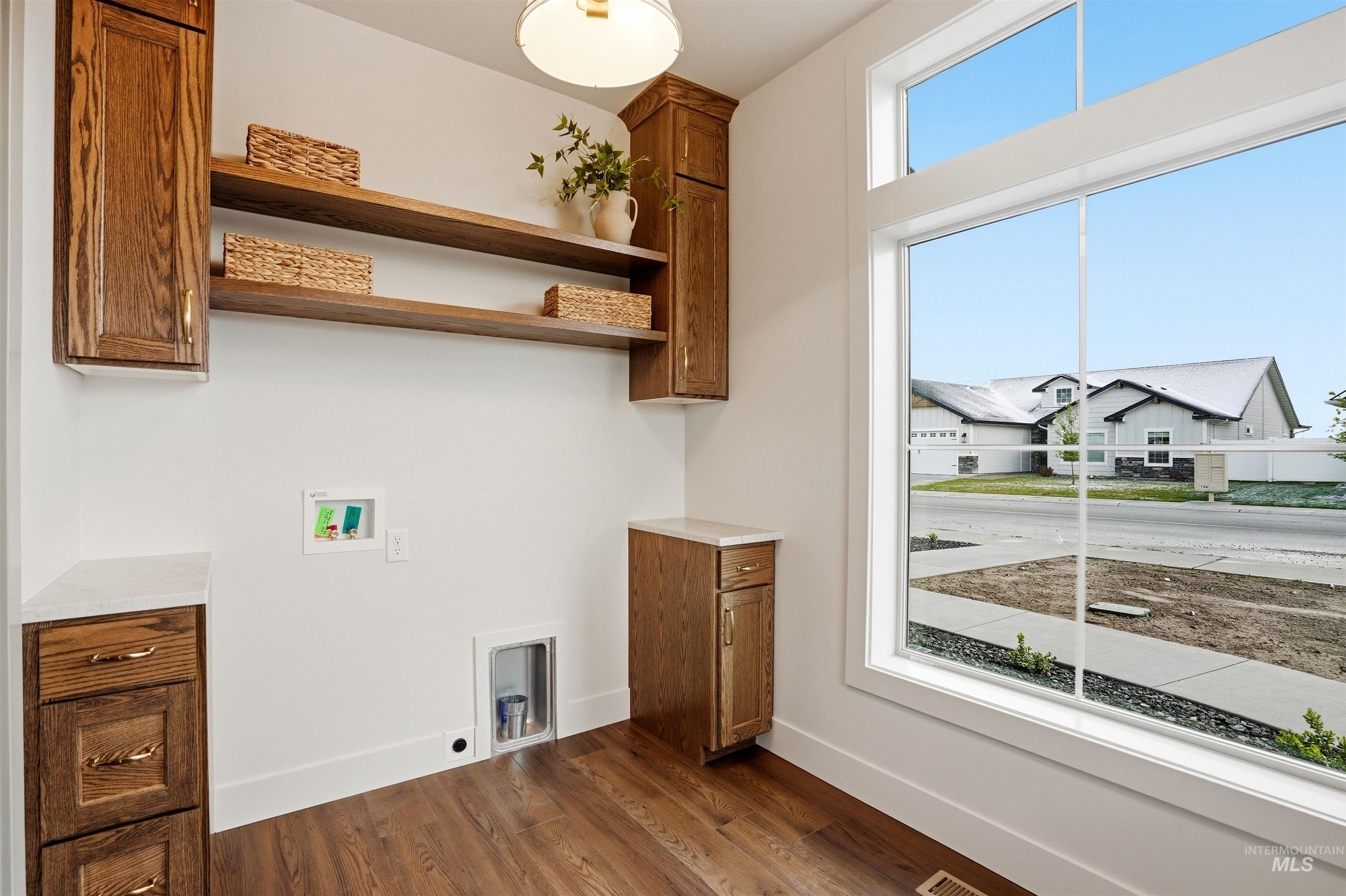 661 Full Moon Way, Twin Falls, Idaho 83301-8450, 4 Bedrooms, 2.5 Bathrooms, Residential For Sale, Price $730,000, 98982680