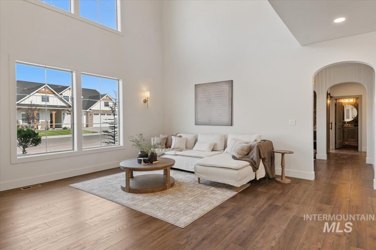 661 Full Moon Way, Twin Falls, Idaho 83301, 4 Bedrooms, 2.5 Bathrooms, Residential For Sale, Price $699,000,MLS 98982680
