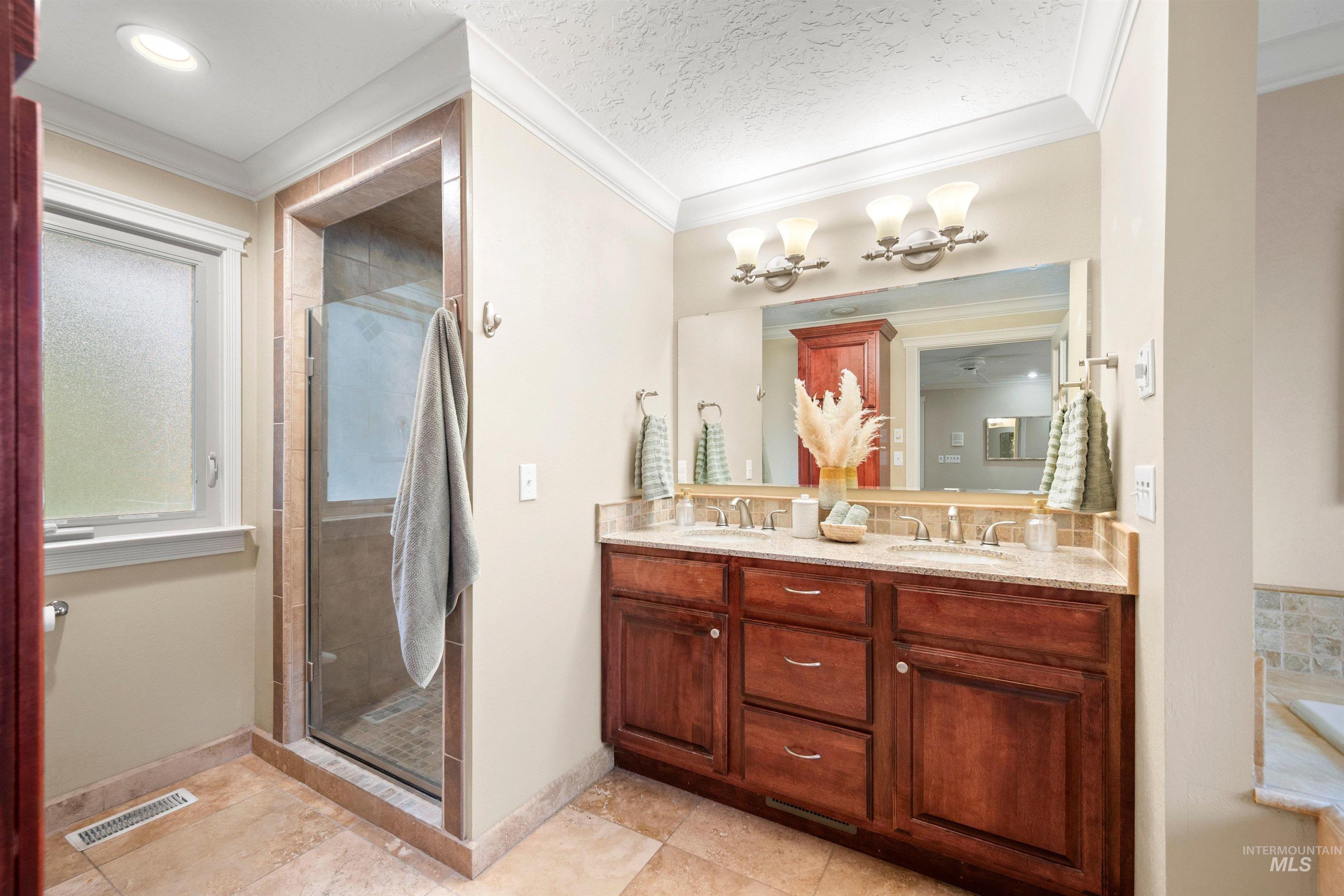 167 S Old Quarry Way, Boise, Idaho 83709, 3 Bedrooms, 3 Bathrooms, Residential For Sale, Price $580,000, 98982682