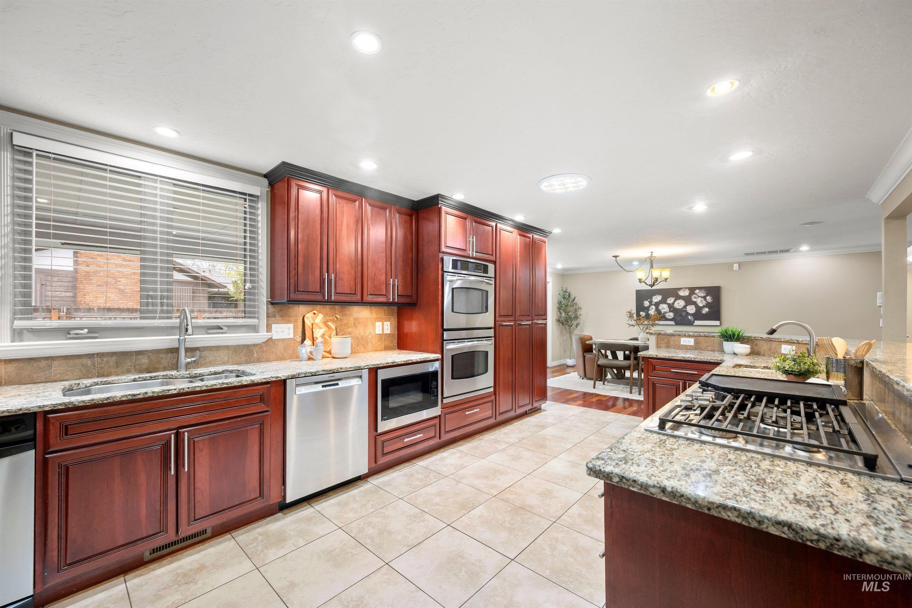 167 S Old Quarry Way, Boise, Idaho 83709, 3 Bedrooms, 3 Bathrooms, Residential For Sale, Price $580,000, 98982682