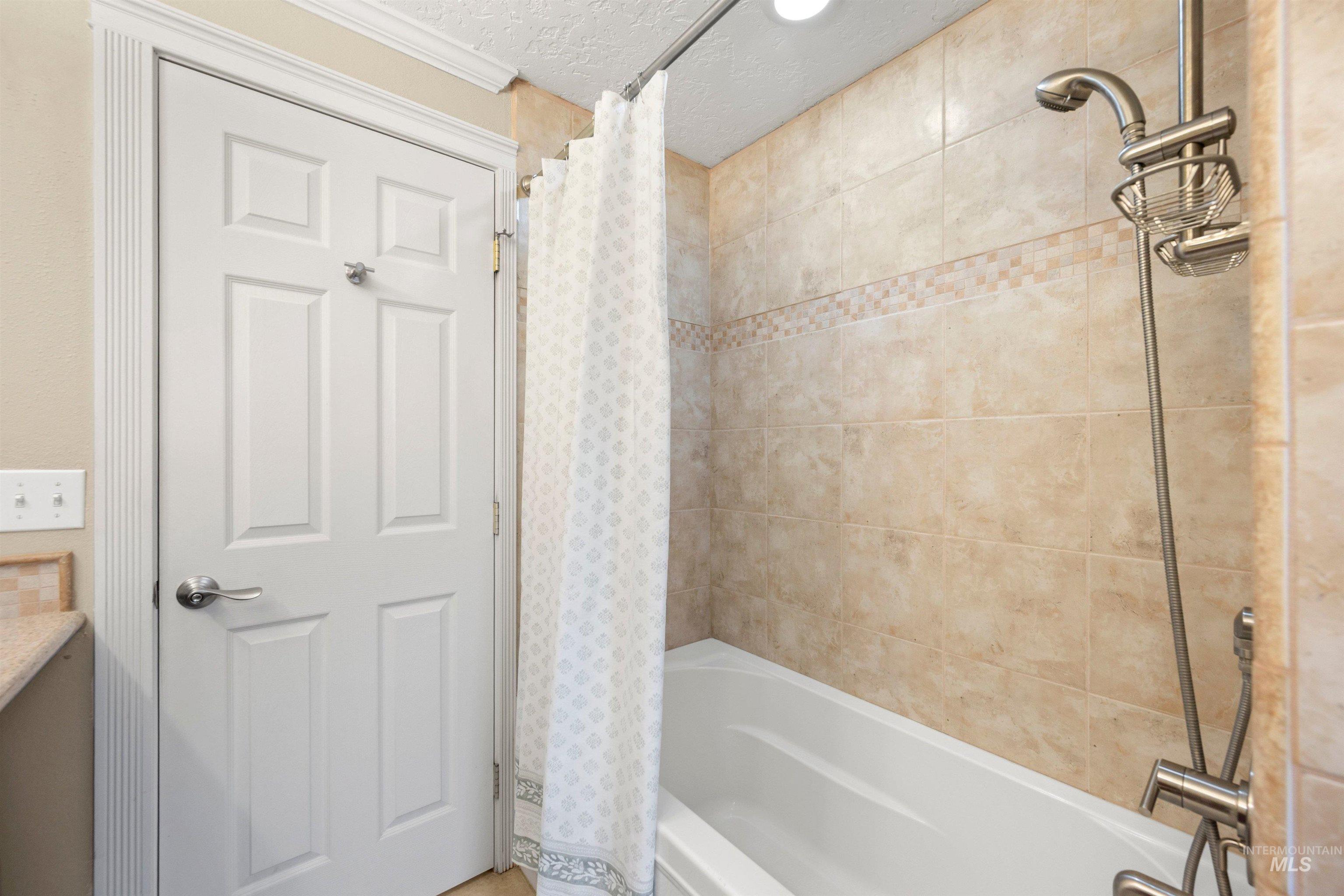 167 S Old Quarry Way, Boise, Idaho 83709, 3 Bedrooms, 3 Bathrooms, Residential For Sale, Price $580,000, 98982682