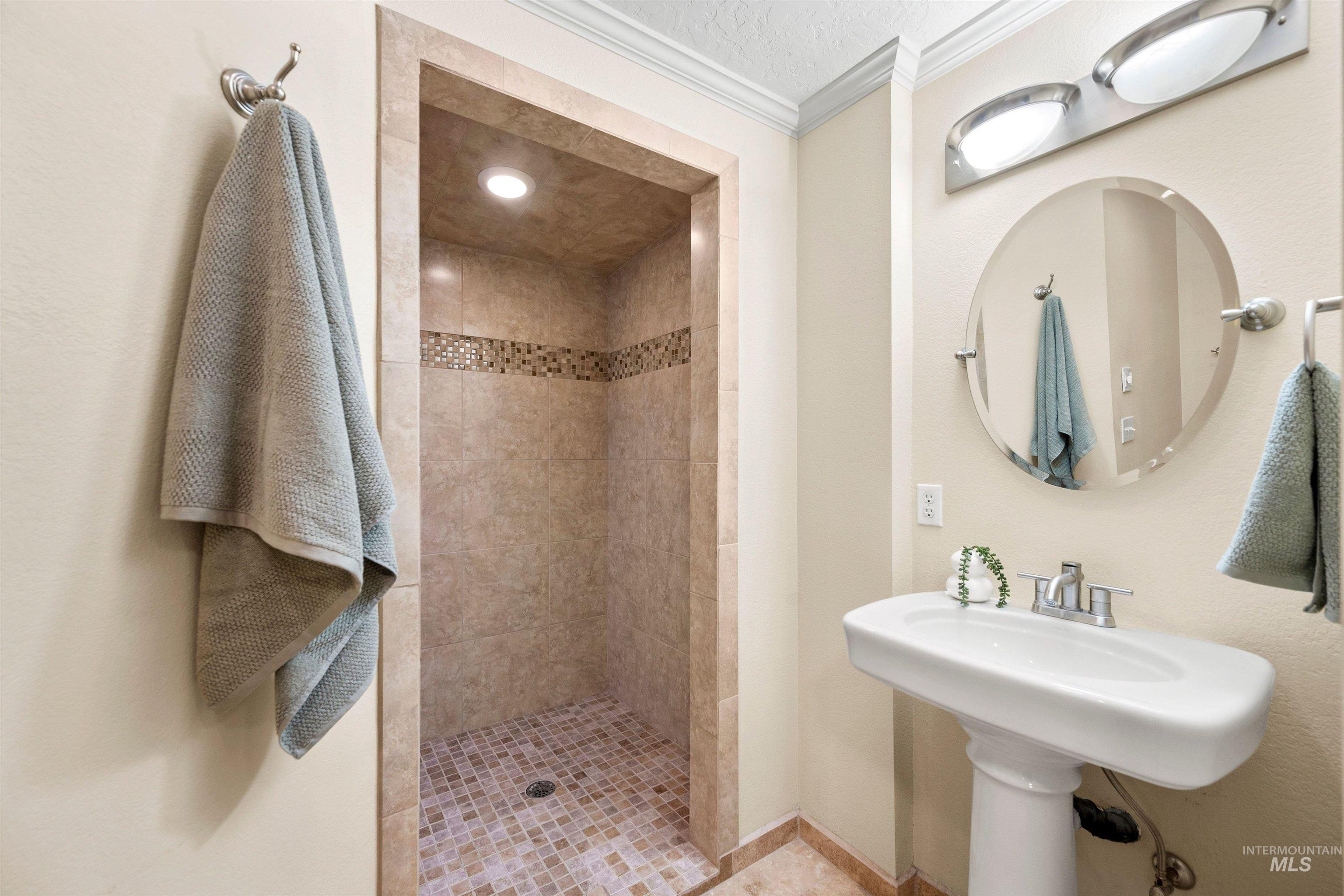 167 S Old Quarry Way, Boise, Idaho 83709, 3 Bedrooms, 3 Bathrooms, Residential For Sale, Price $580,000, 98982682