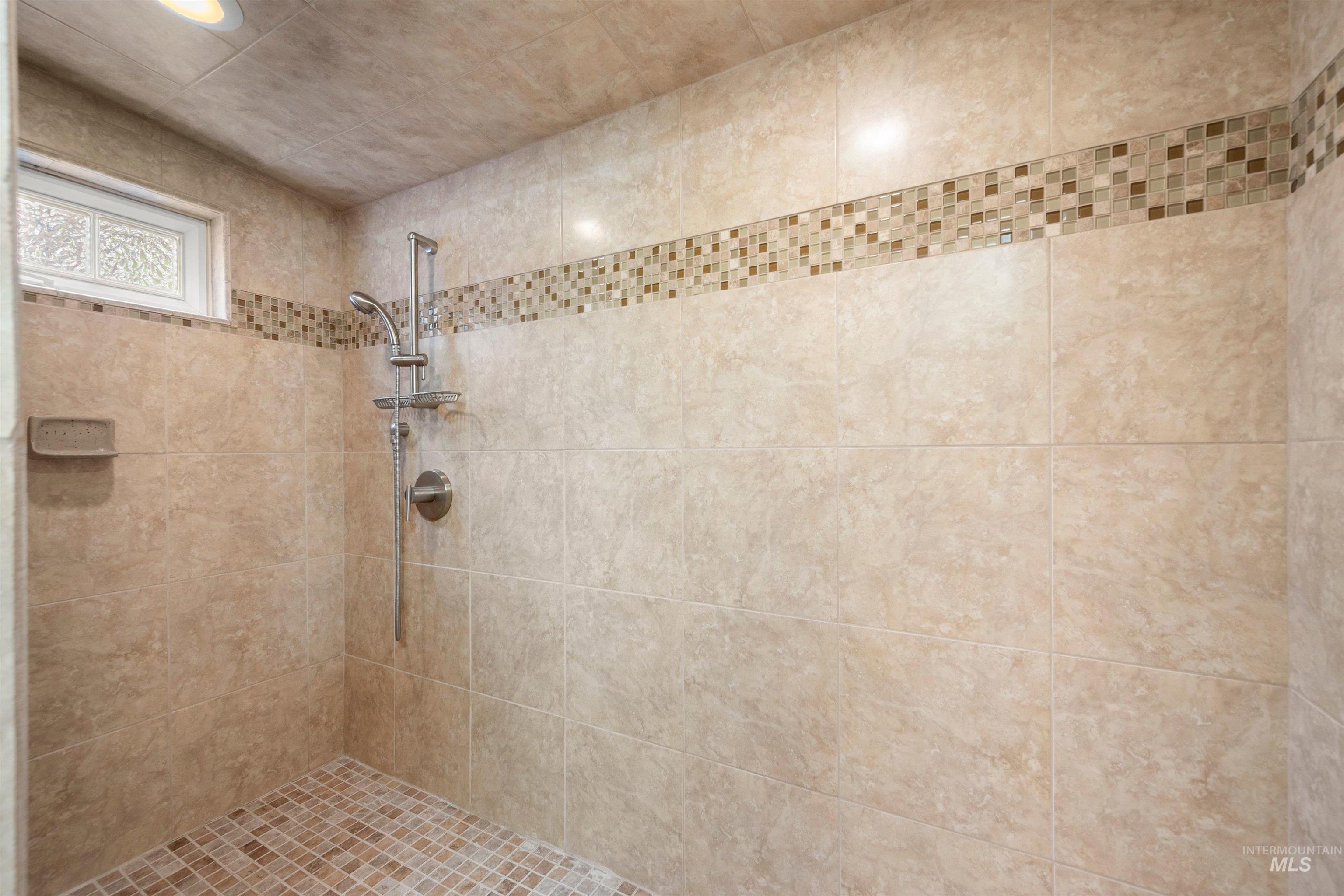 167 S Old Quarry Way, Boise, Idaho 83709, 3 Bedrooms, 3 Bathrooms, Residential For Sale, Price $580,000, 98982682