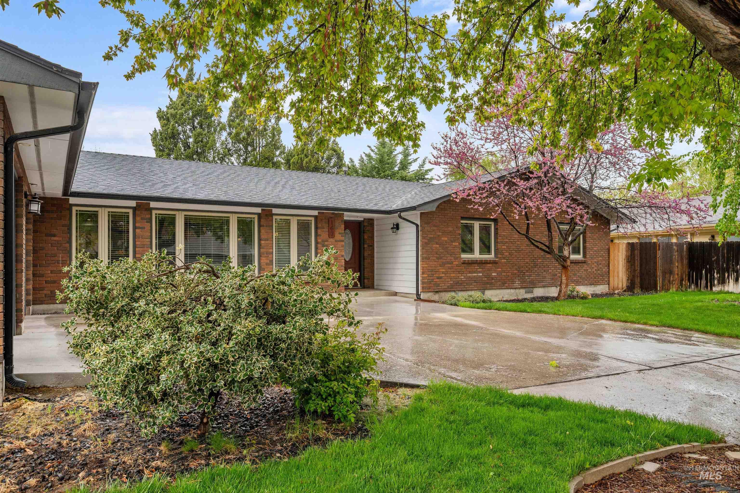 167 S Old Quarry Way, Boise, Idaho 83709, 3 Bedrooms, 3 Bathrooms, Residential For Sale, Price $580,000, 98982682