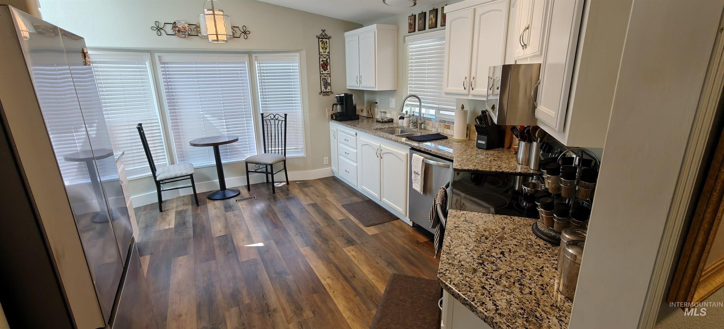 421 S Curtis Rd Lot 15, Boise, Idaho 83705-7010, 2 Bedrooms, 2 Bathrooms, Residential For Sale, Price $243,458,MLS 98982685