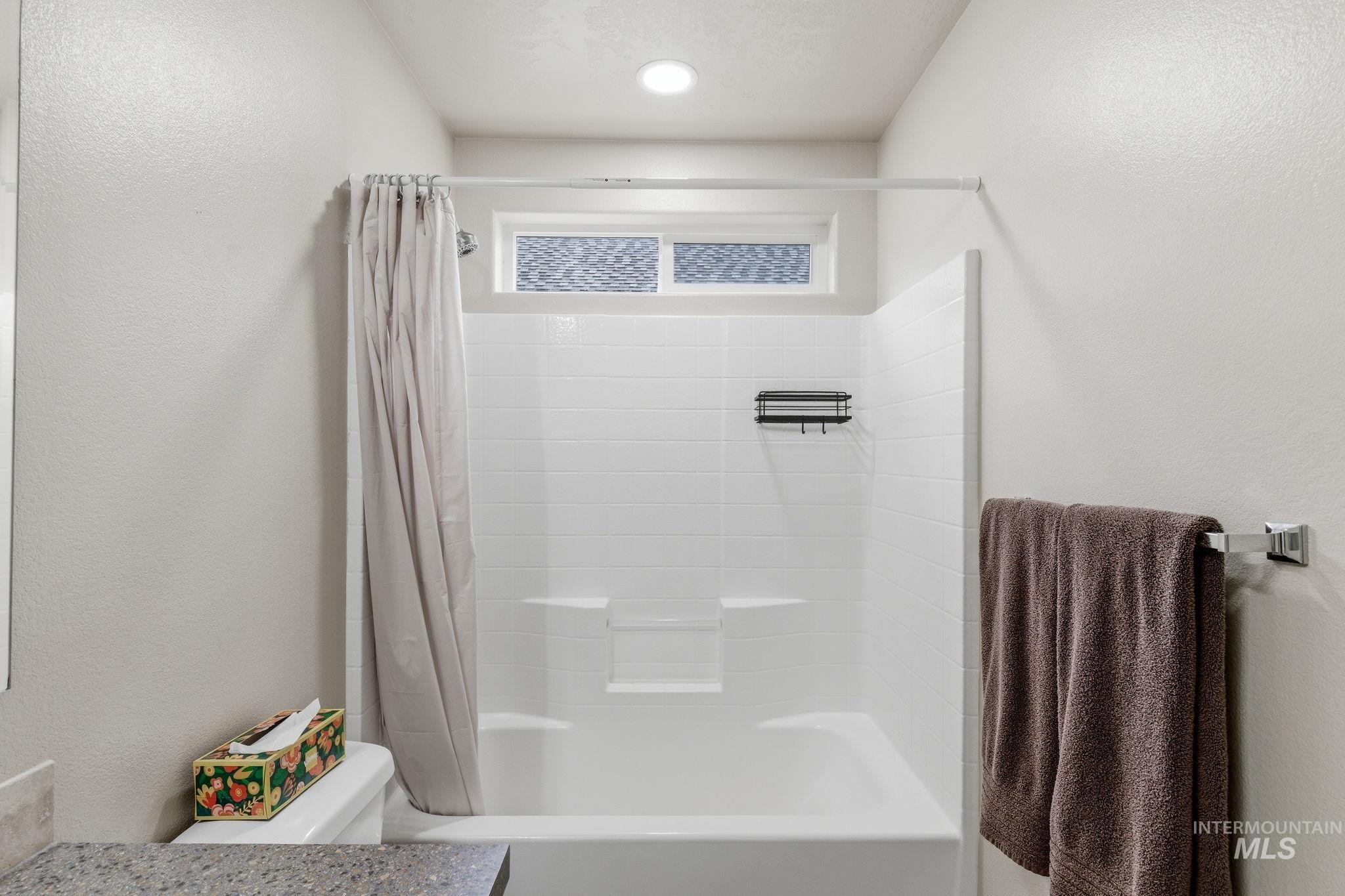 1875 N Rosedust Dr, Kuna, Idaho 83634-0000, 4 Bedrooms, 2 Bathrooms, Residential For Sale, Price $470,000, 98982687