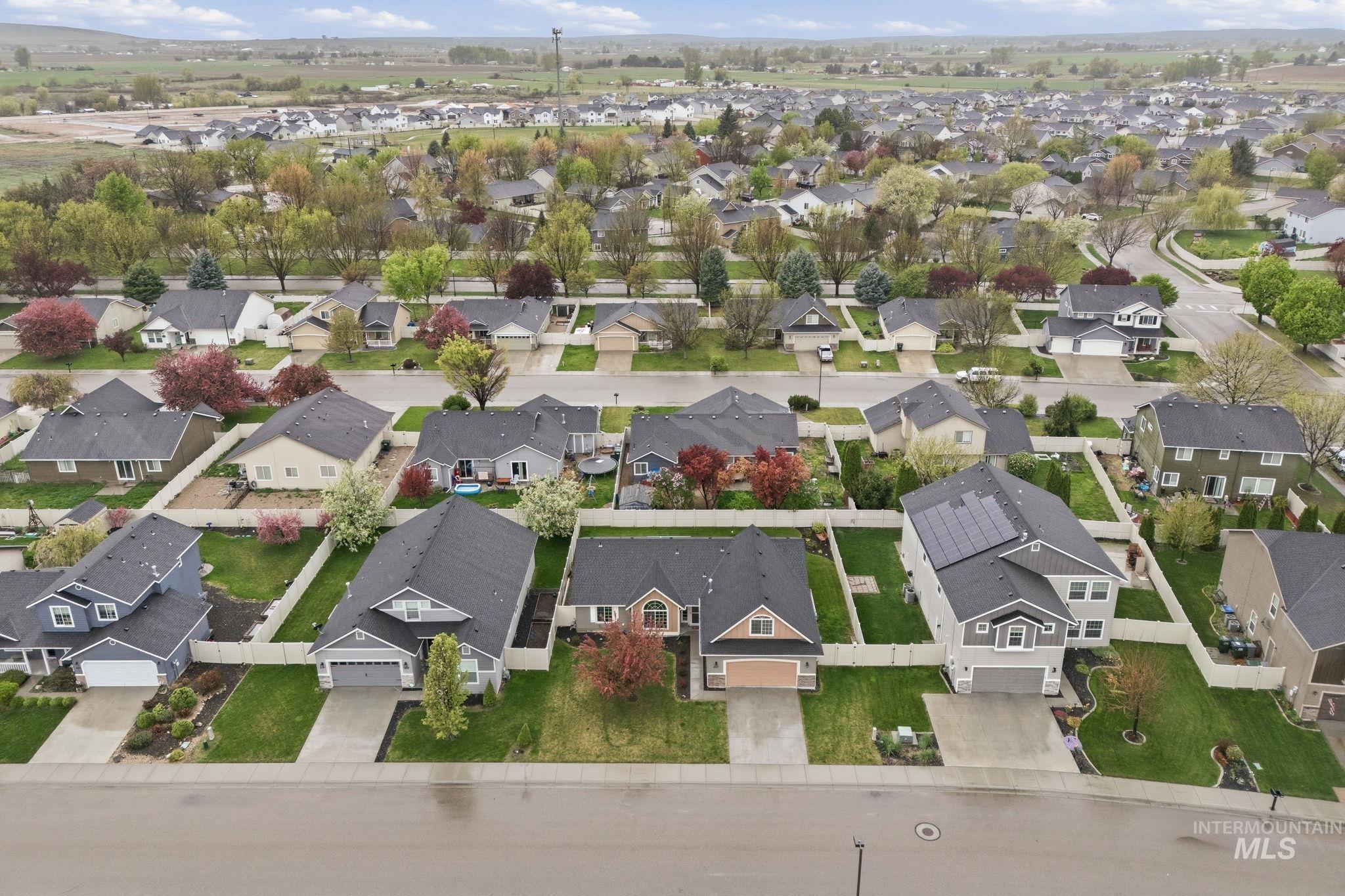 1875 N Rosedust Dr, Kuna, Idaho 83634-0000, 4 Bedrooms, 2 Bathrooms, Residential For Sale, Price $470,000, 98982687