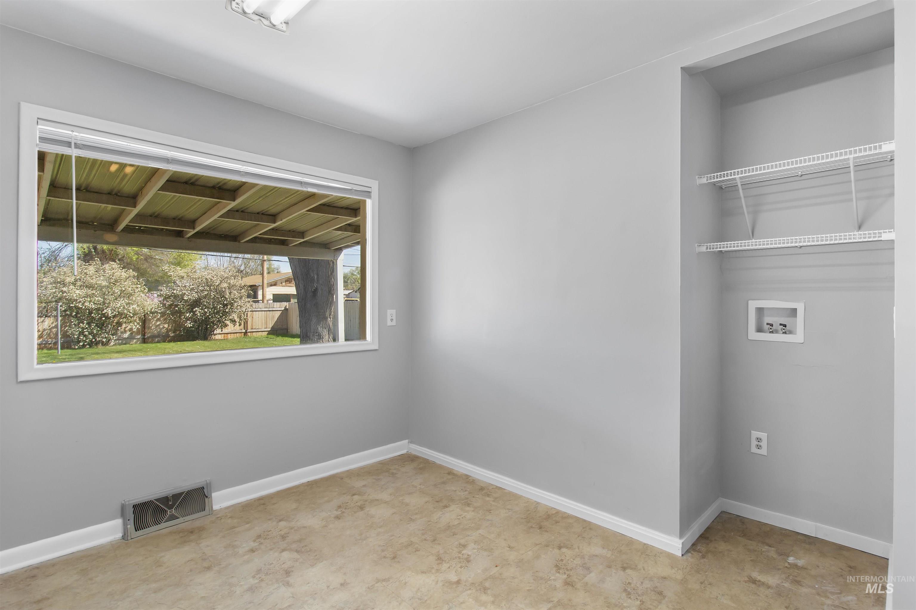 412 Madison St, Twin Falls, Idaho 83301, 4 Bedrooms, 1 Bathroom, Residential For Sale, Price $290,000, 98982689