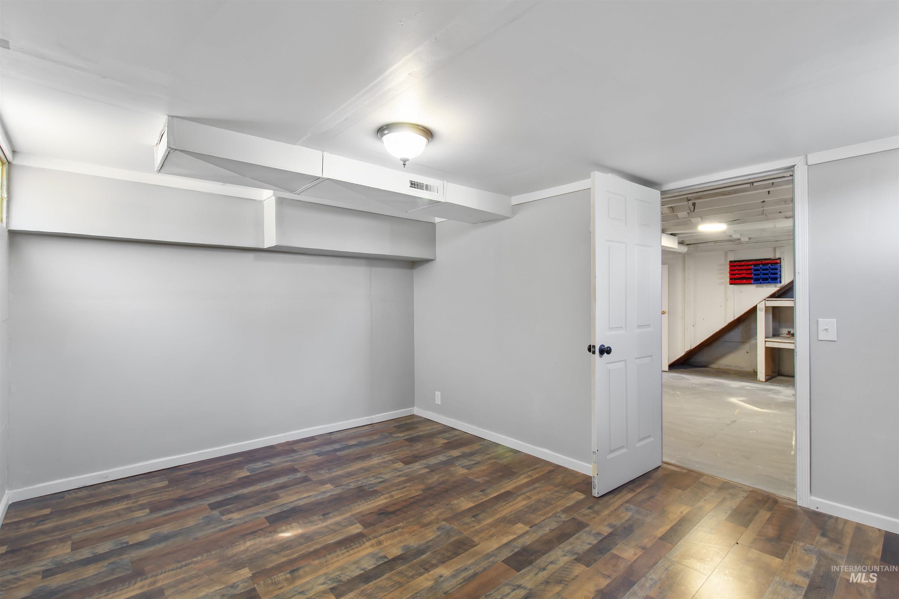 412 Madison St, Twin Falls, Idaho 83301, 4 Bedrooms, 1 Bathroom, Residential For Sale, Price $290,000, 98982689