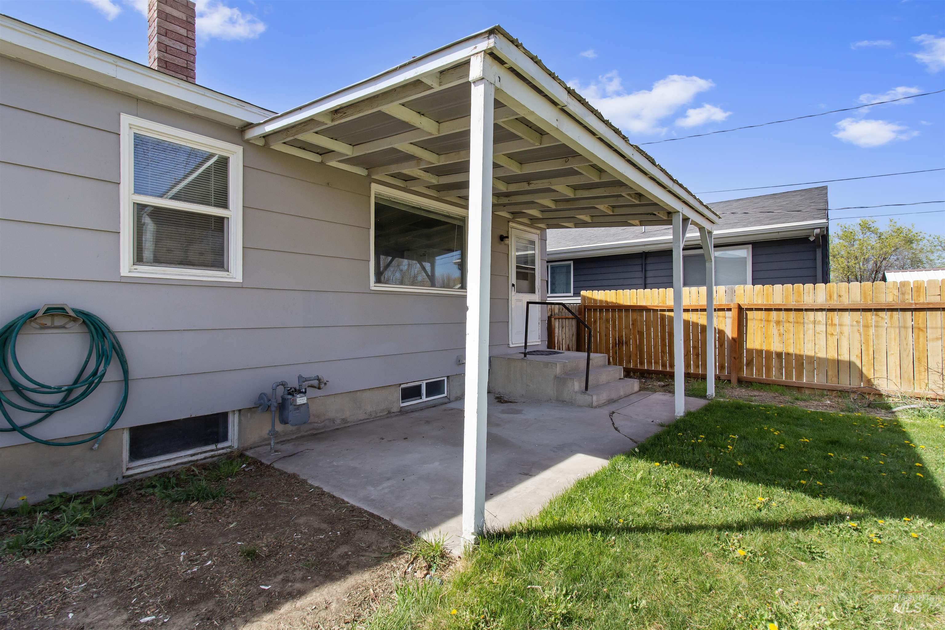 412 Madison St, Twin Falls, Idaho 83301, 4 Bedrooms, 1 Bathroom, Residential For Sale, Price $290,000, 98982689