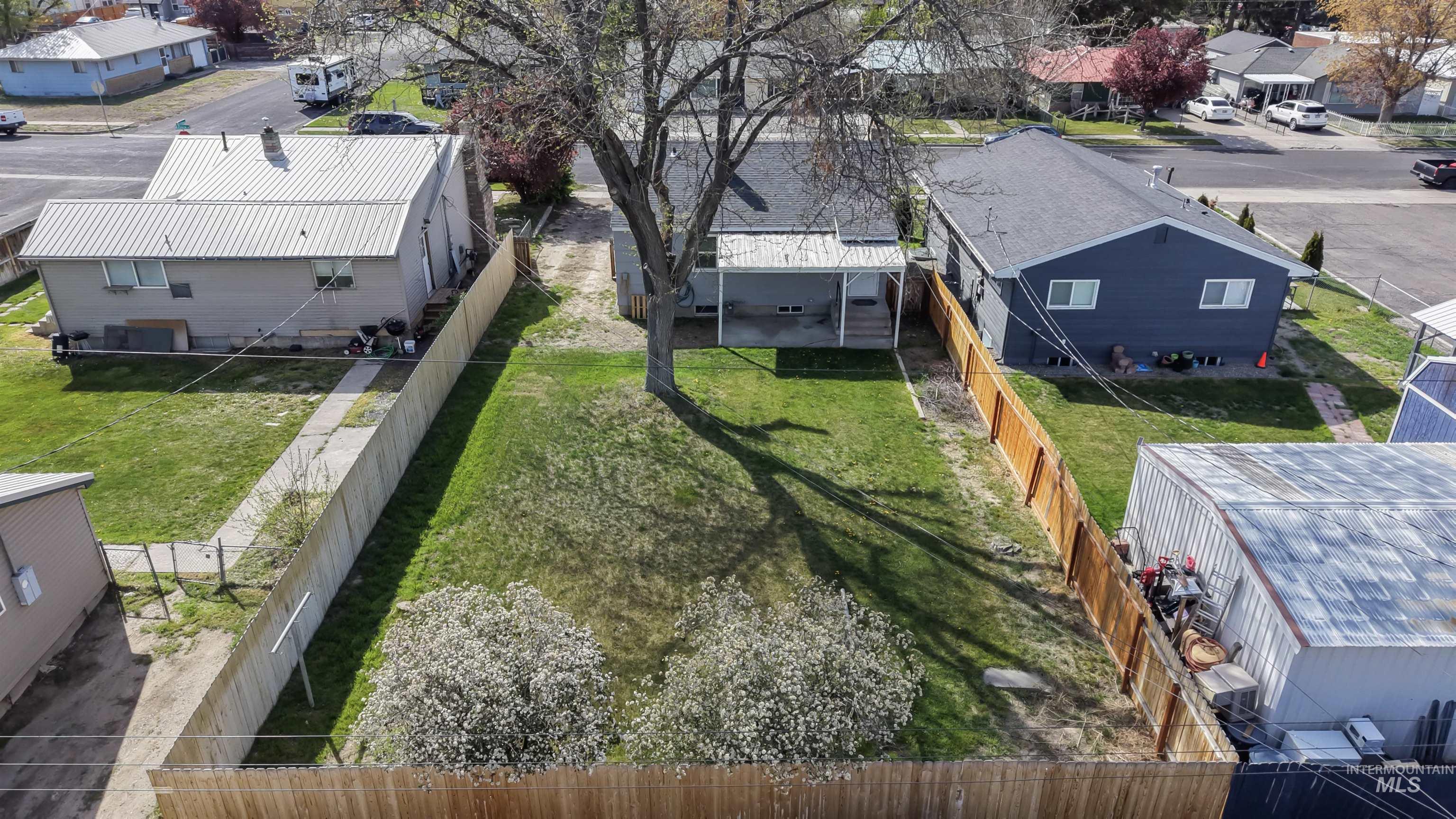 412 Madison St, Twin Falls, Idaho 83301, 4 Bedrooms, 1 Bathroom, Residential For Sale, Price $290,000, 98982689