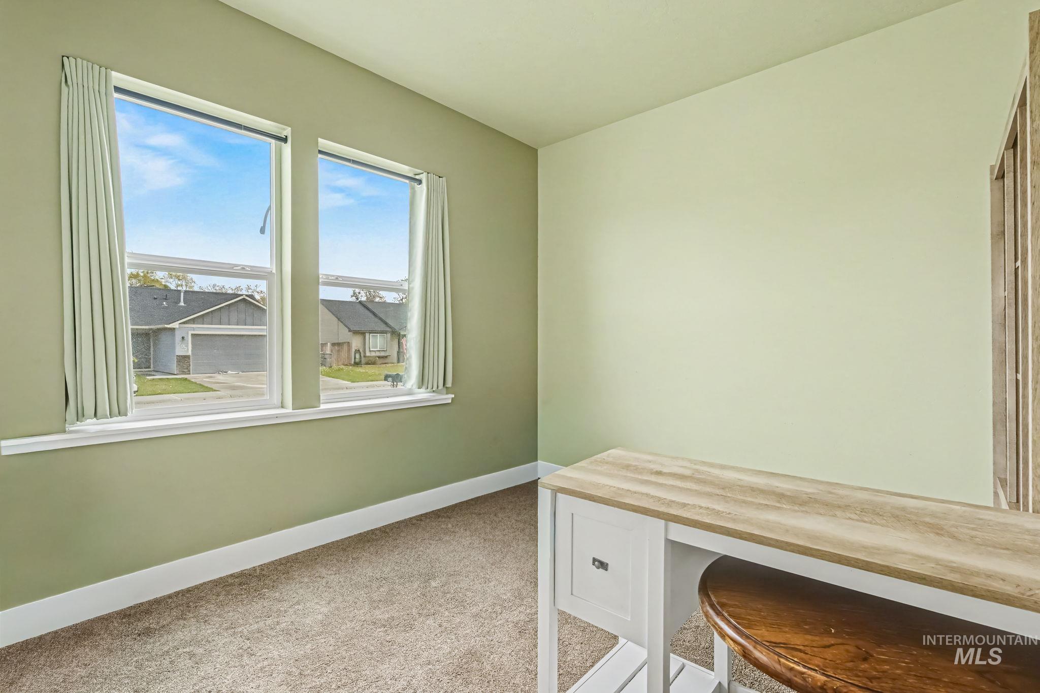 214 Union Pacific Circle, Homedale, Idaho 83628, 3 Bedrooms, 2 Bathrooms, Residential For Sale, Price $359,900, 98982690