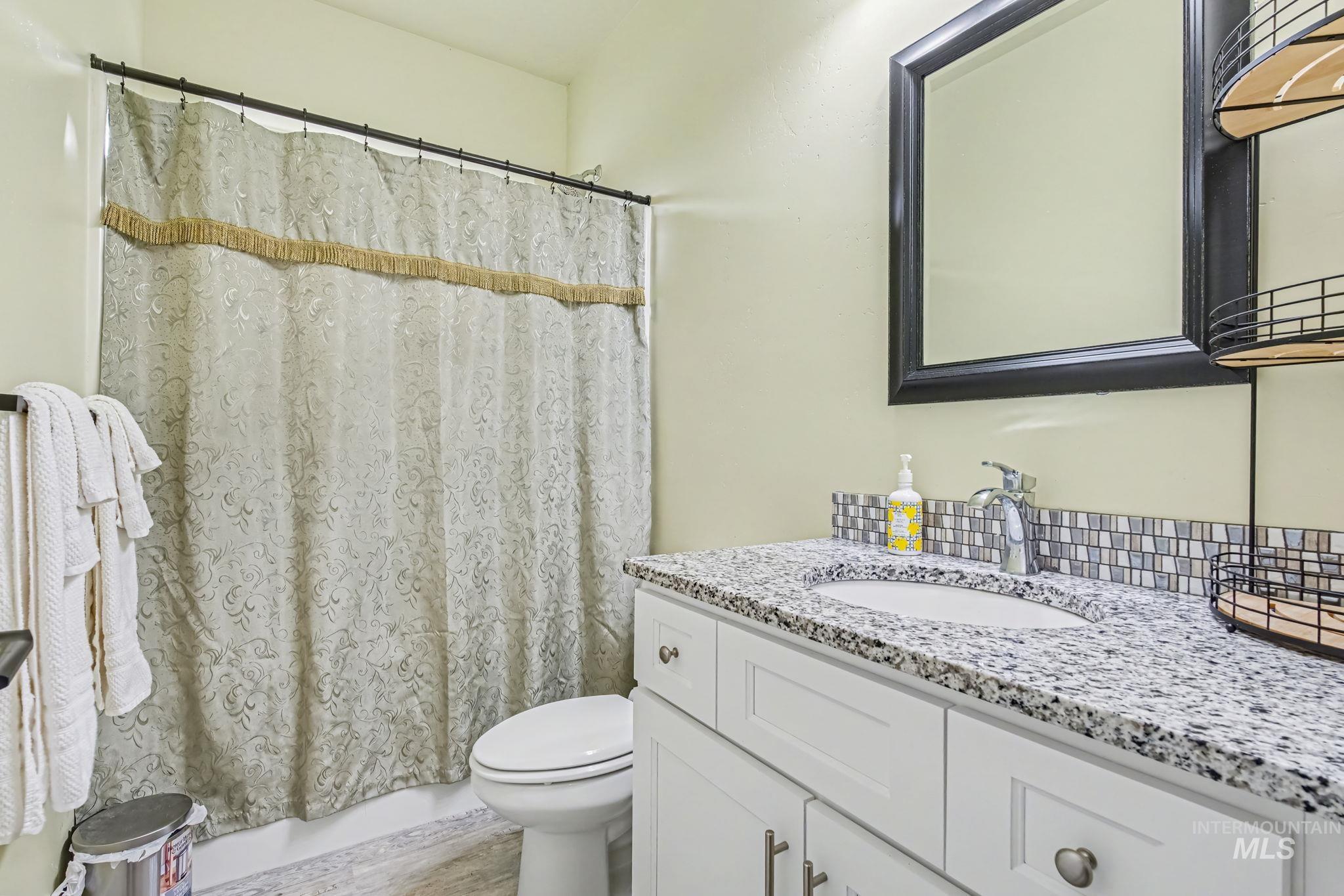 214 Union Pacific Circle, Homedale, Idaho 83628, 3 Bedrooms, 2 Bathrooms, Residential For Sale, Price $359,900, 98982690