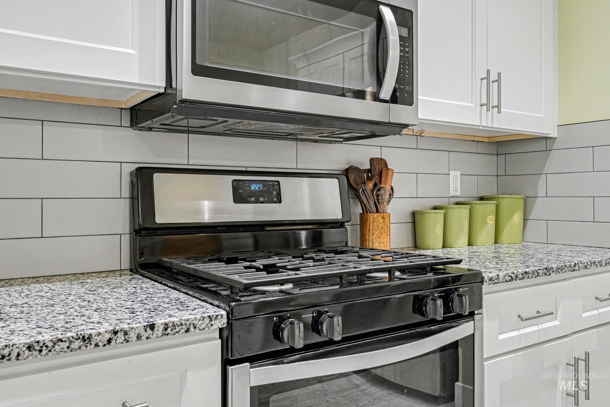 214 Union Pacific Circle, Homedale, Idaho 83628, 3 Bedrooms, 2 Bathrooms, Residential For Sale, Price $359,900, 98982690