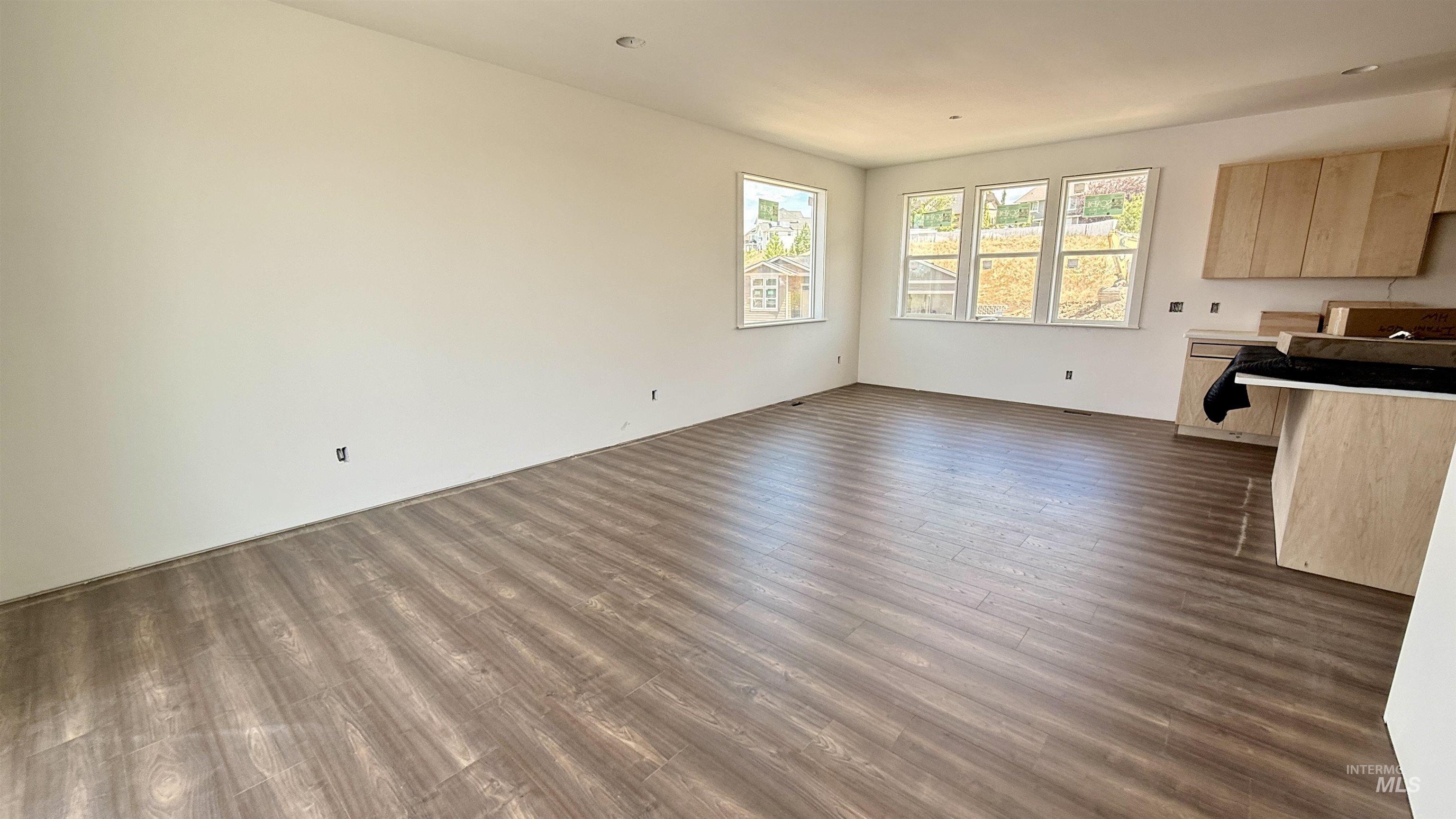409 Ryan Ln, Moscow, Idaho 83843, 4 Bedrooms, 3.5 Bathrooms, Residential For Sale, Price $759,000,MLS 98982693