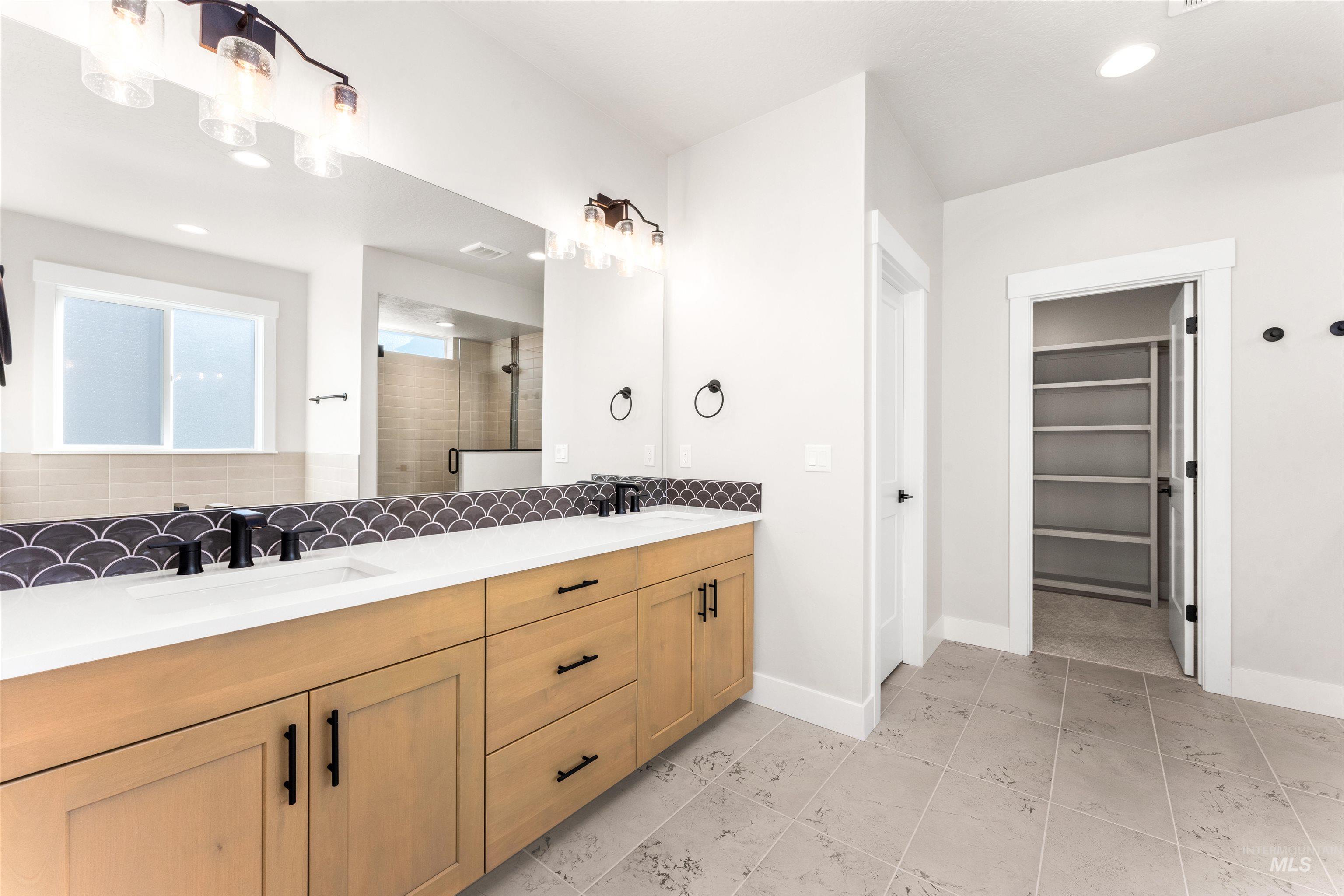 8084 Tandy Cove, Middleton, Idaho 83644, 5 Bedrooms, 2.5 Bathrooms, Residential For Sale, Price $725,000, 98982695