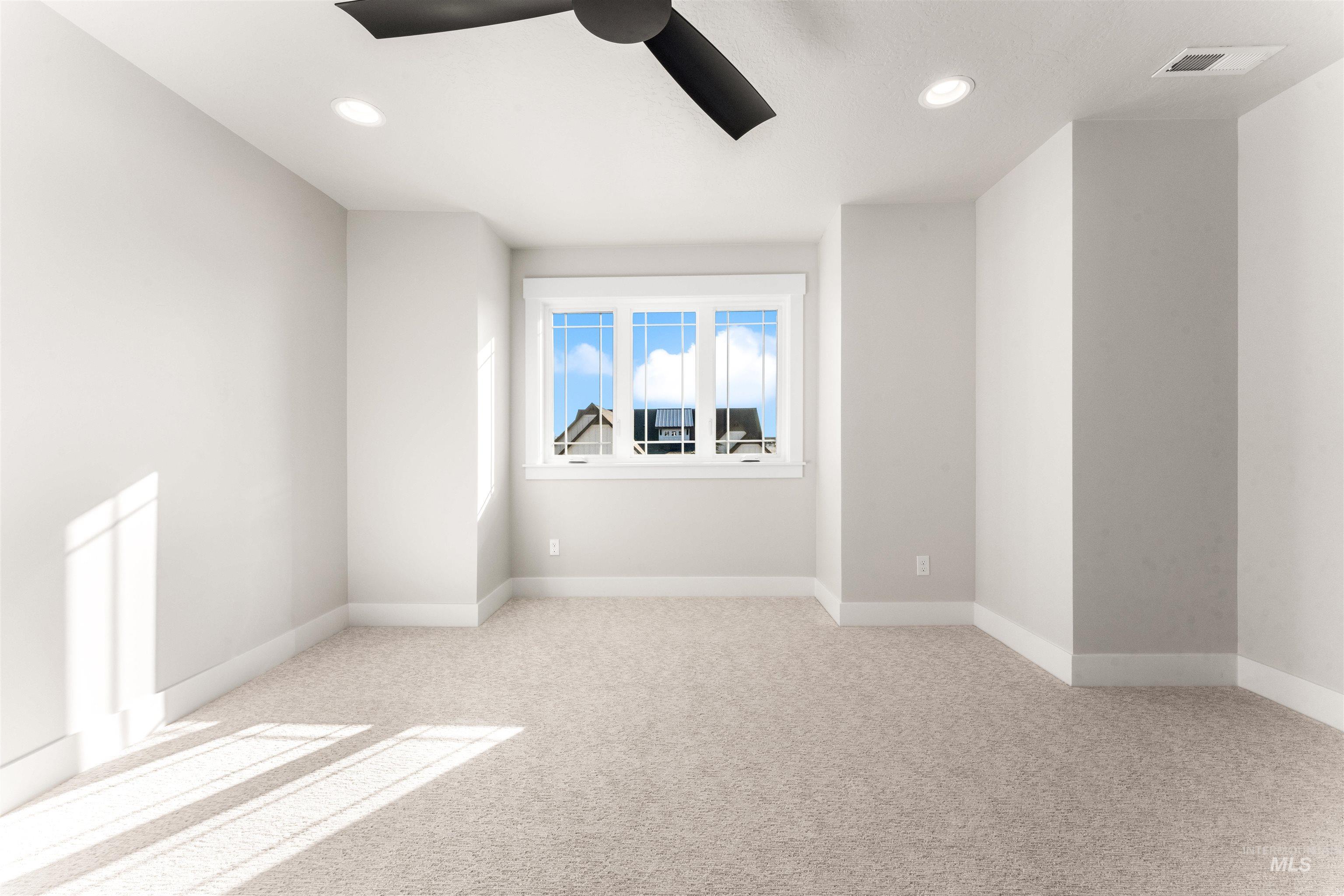 8084 Tandy Cove, Middleton, Idaho 83644, 5 Bedrooms, 2.5 Bathrooms, Residential For Sale, Price $725,000, 98982695