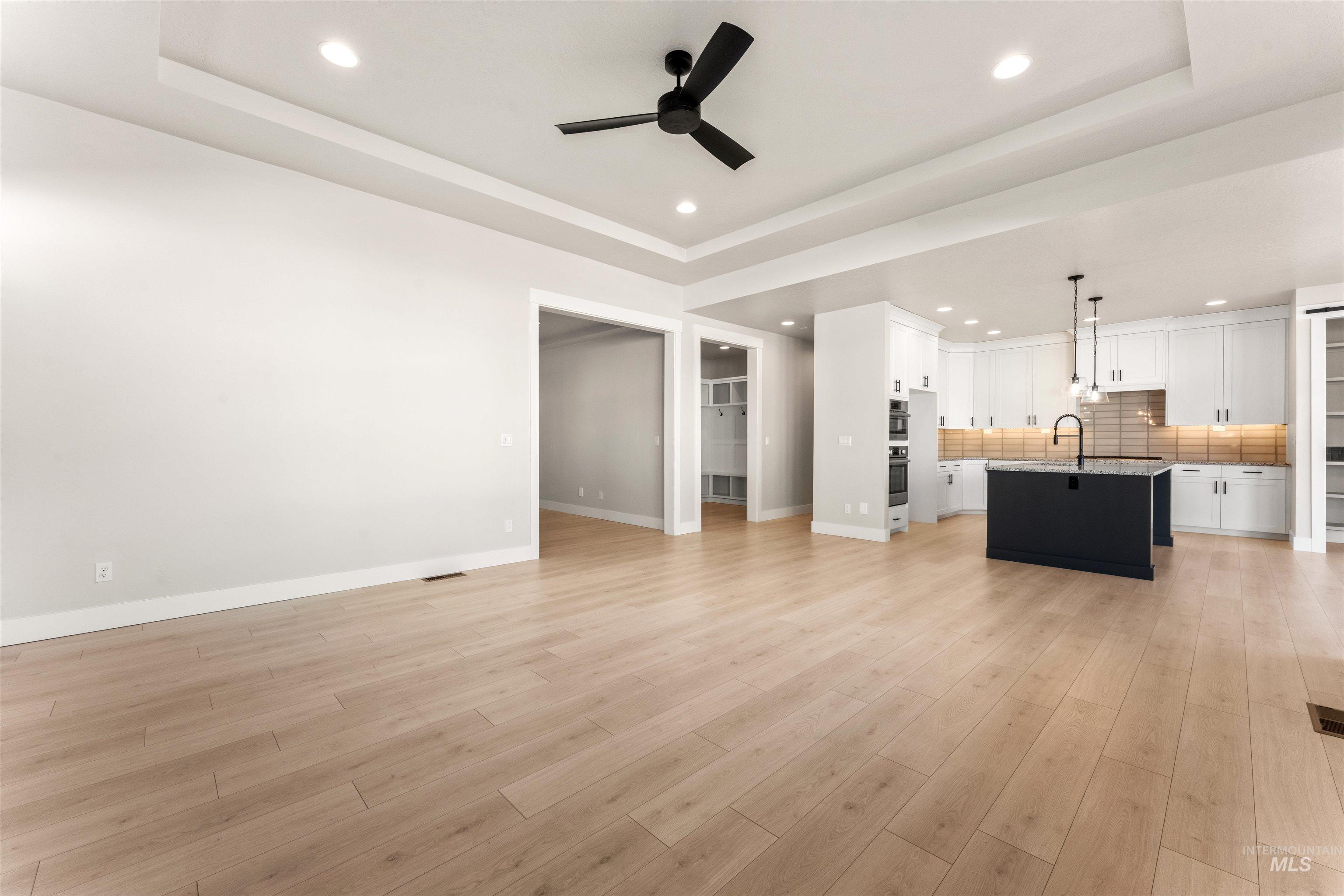 8084 Tandy Cove, Middleton, Idaho 83644, 5 Bedrooms, 2.5 Bathrooms, Residential For Sale, Price $725,000, 98982695