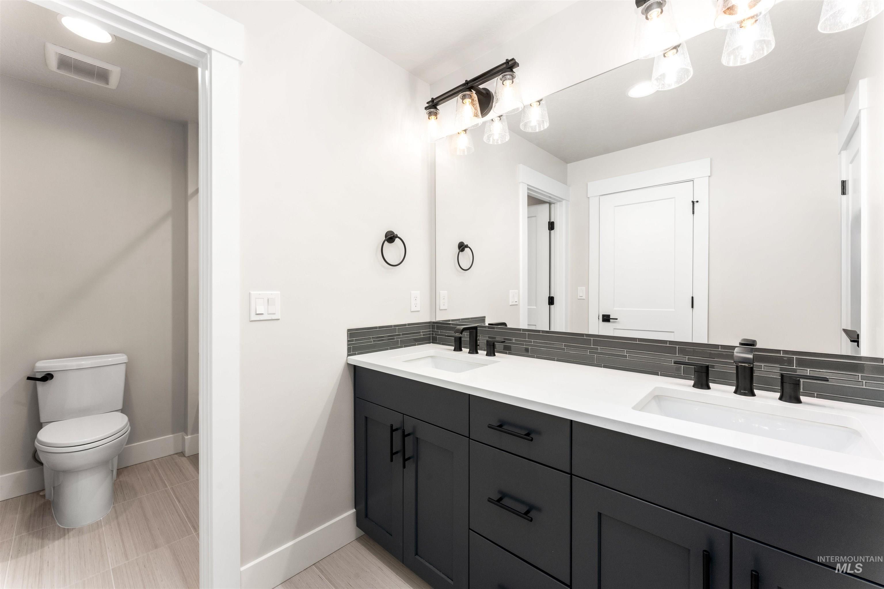 8084 Tandy Cove, Middleton, Idaho 83644, 5 Bedrooms, 2.5 Bathrooms, Residential For Sale, Price $725,000, 98982695