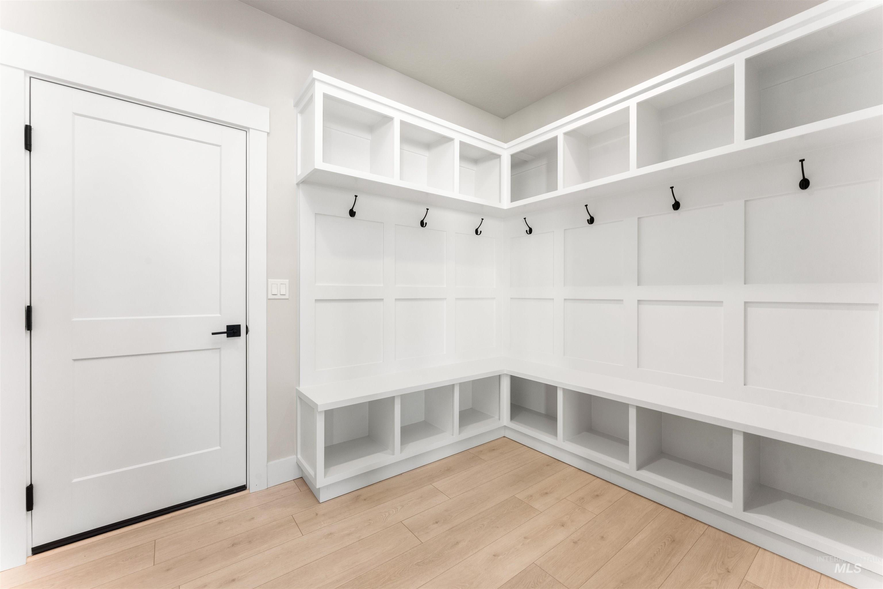 8084 Tandy Cove, Middleton, Idaho 83644, 5 Bedrooms, 2.5 Bathrooms, Residential For Sale, Price $725,000, 98982695