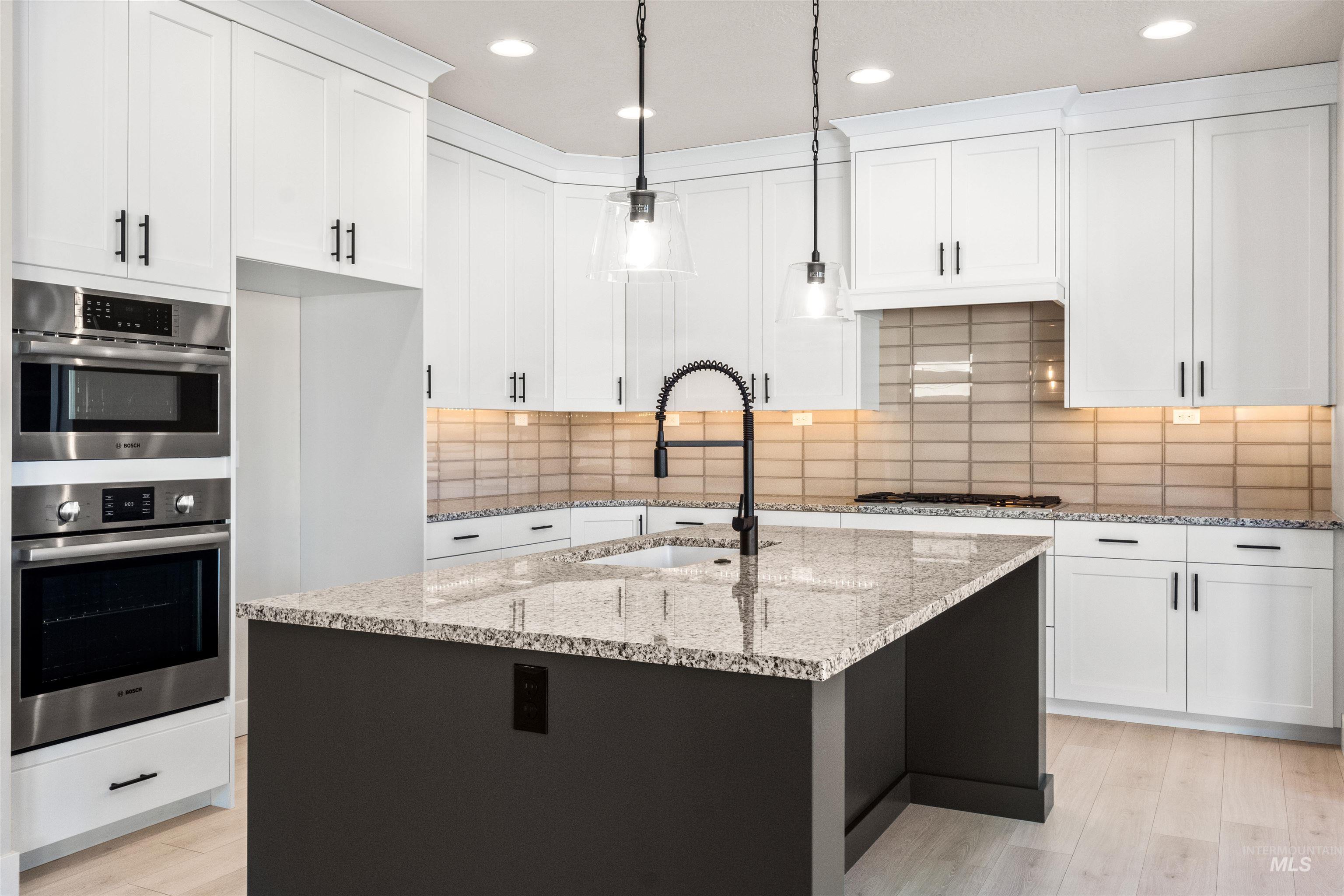 8084 Tandy Cove, Middleton, Idaho 83644, 5 Bedrooms, 2.5 Bathrooms, Residential For Sale, Price $725,000, 98982695