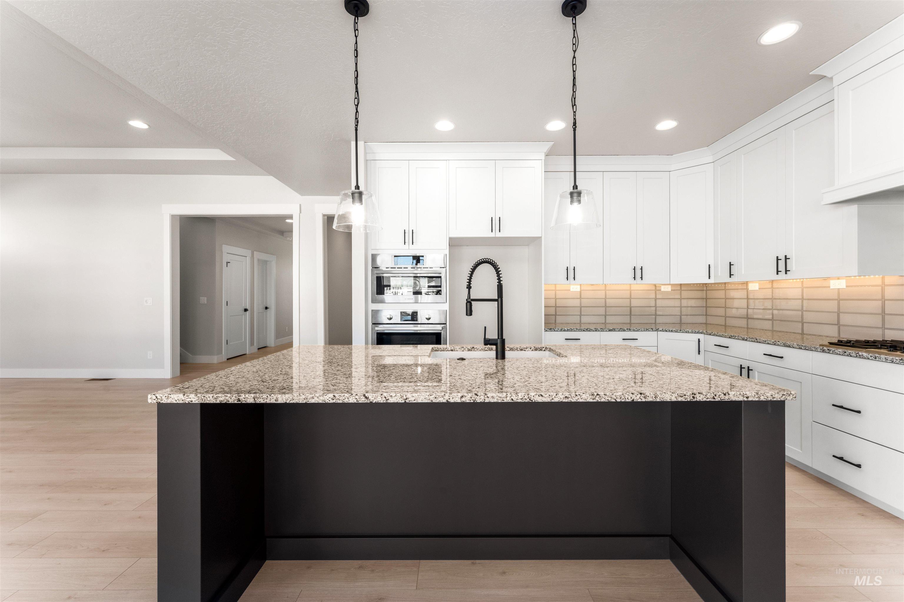 8084 Tandy Cove, Middleton, Idaho 83644, 5 Bedrooms, 2.5 Bathrooms, Residential For Sale, Price $725,000, 98982695