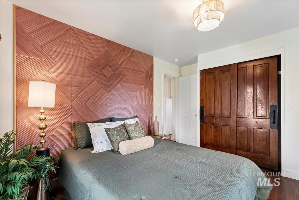 424 8Th St N, Nampa, Idaho 83687-6734, 2 Bedrooms, 1 Bathroom, Residential For Sale, Price $329,000, 98982696